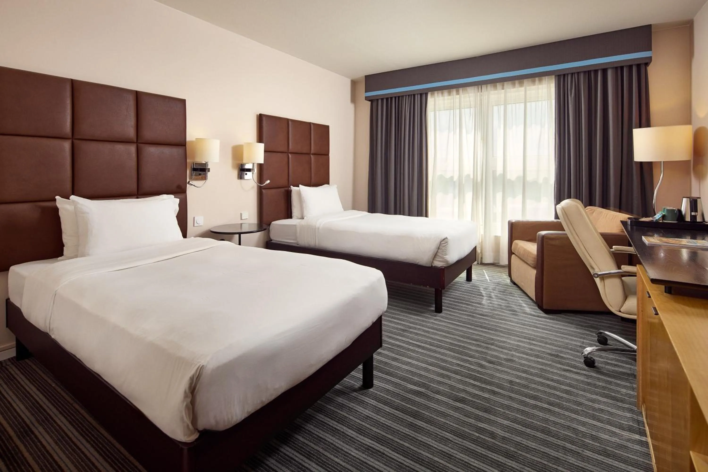 Bedroom, Bed in Van der Valk Hotel Paris CDG Airport