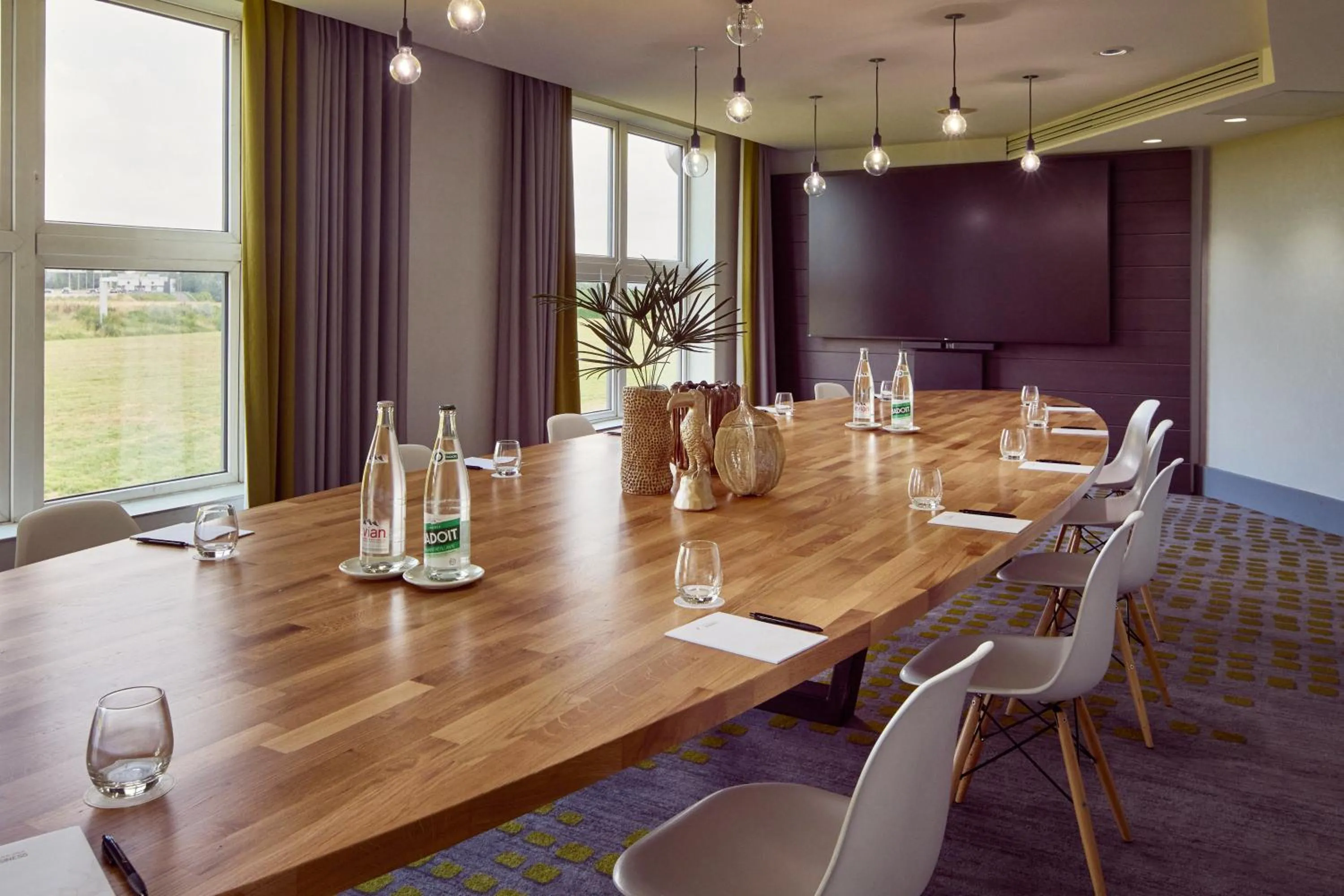 Meeting/conference room in Van der Valk Hotel Paris CDG Airport