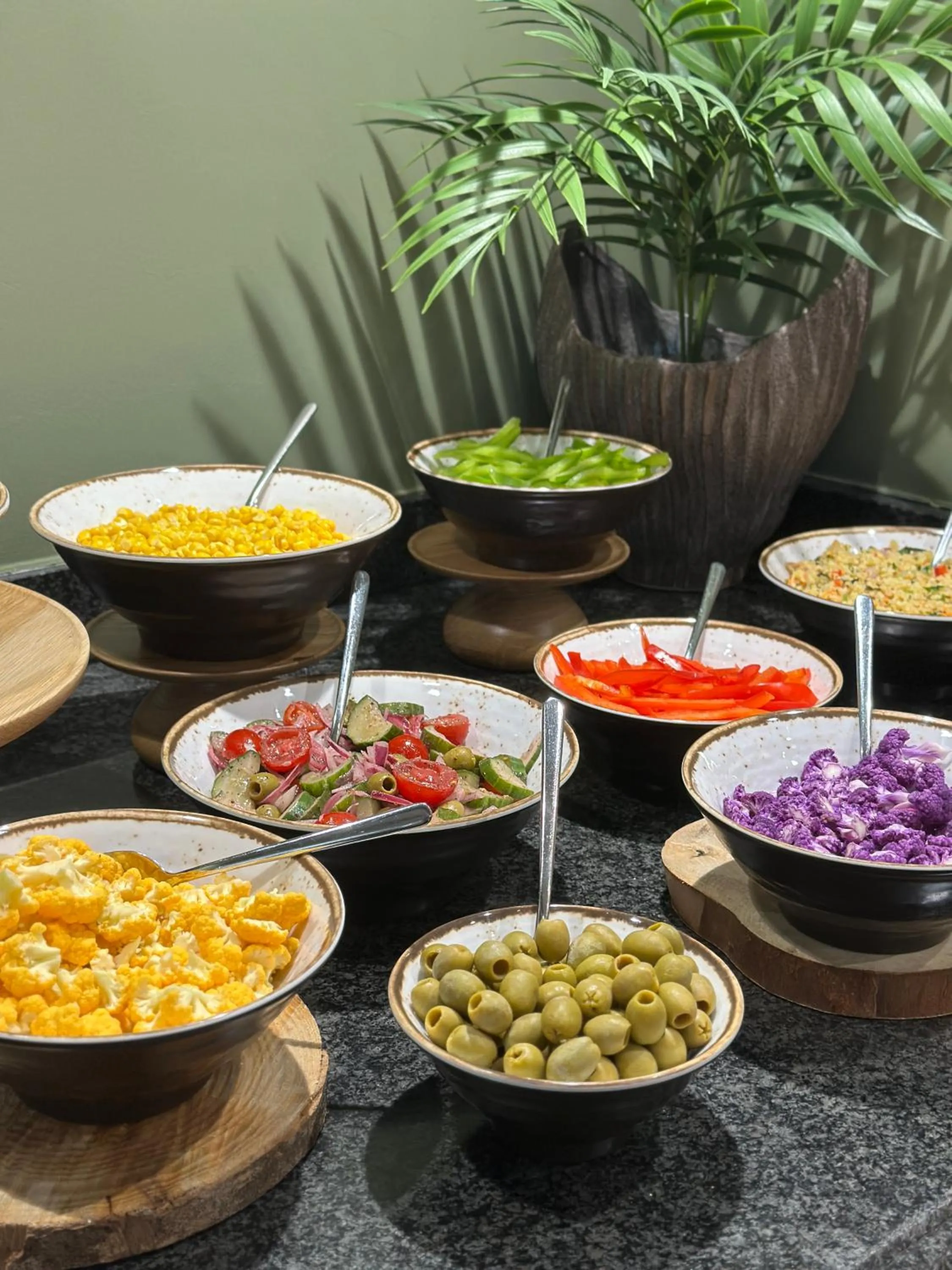 Restaurant/places to eat in Van der Valk Hotel Paris CDG Airport