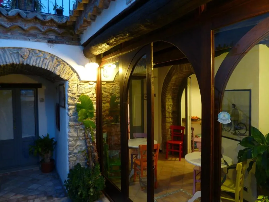 Property building in B&B Amphisya