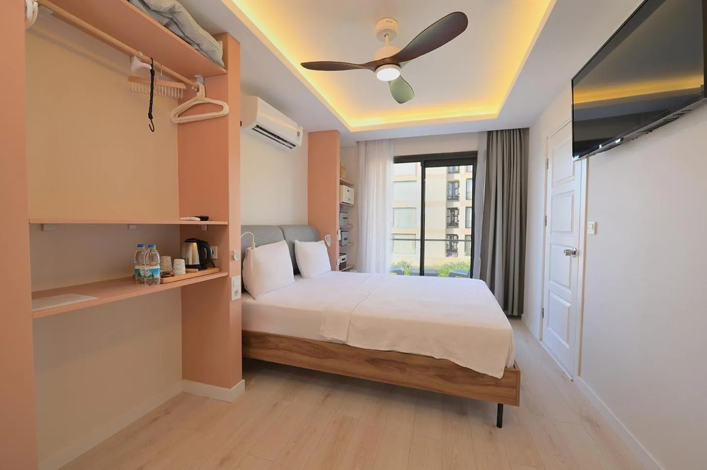Calis Hotel