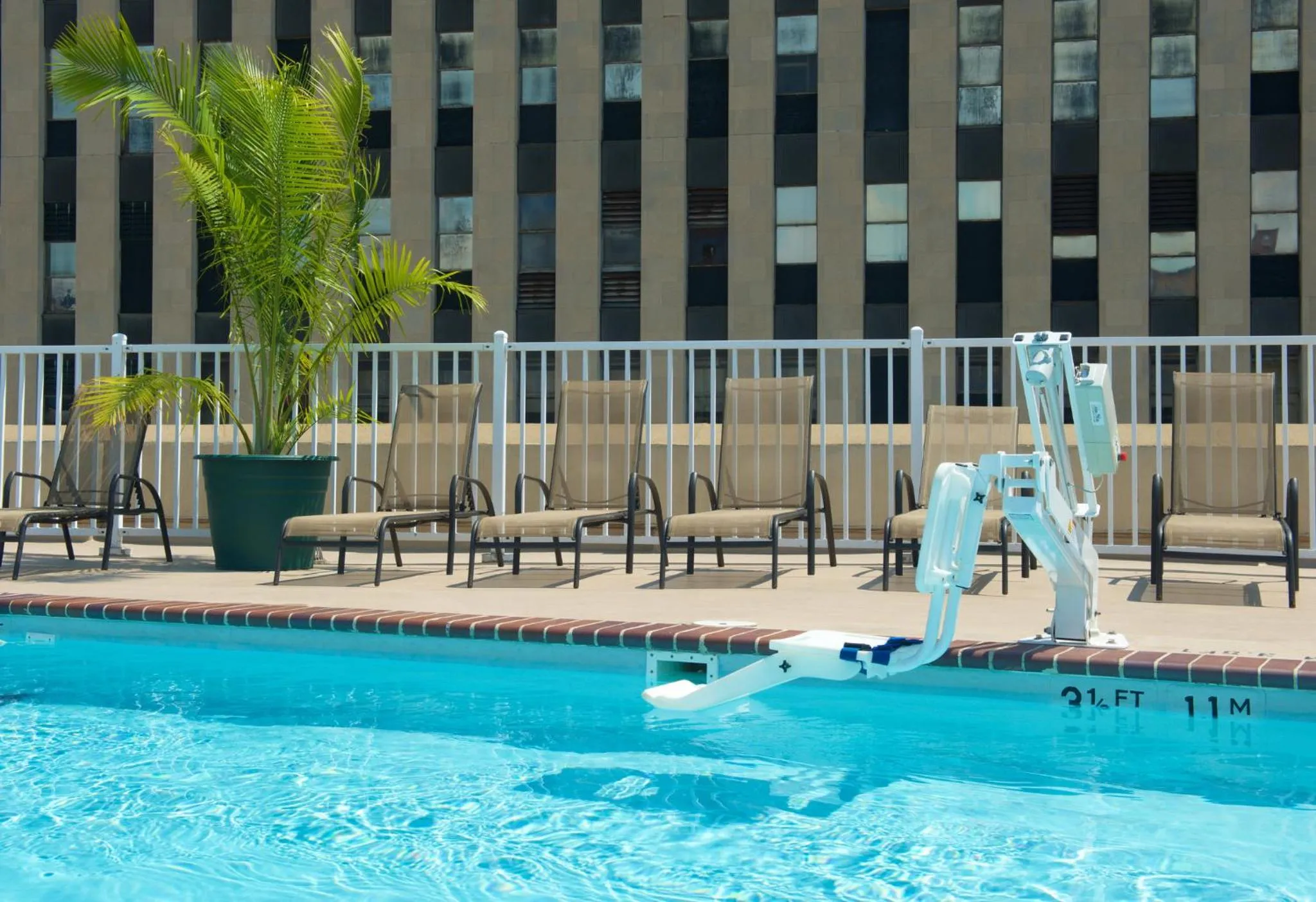 Swimming pool in Holiday Inn Hotel & Suites Chicago - Downtown by IHG