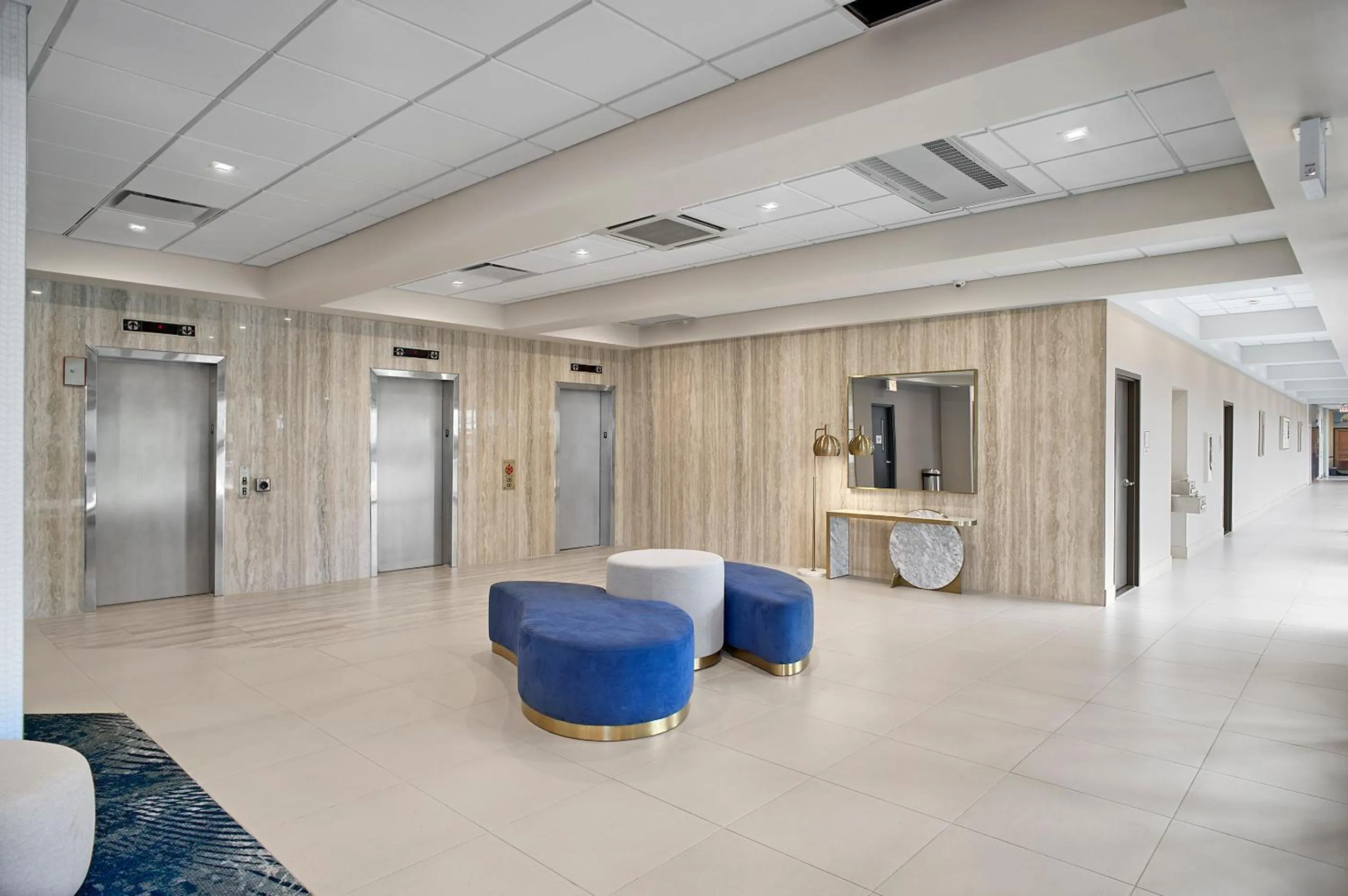 Lobby or reception in Holiday Inn Hotel & Suites Chicago - Downtown by IHG