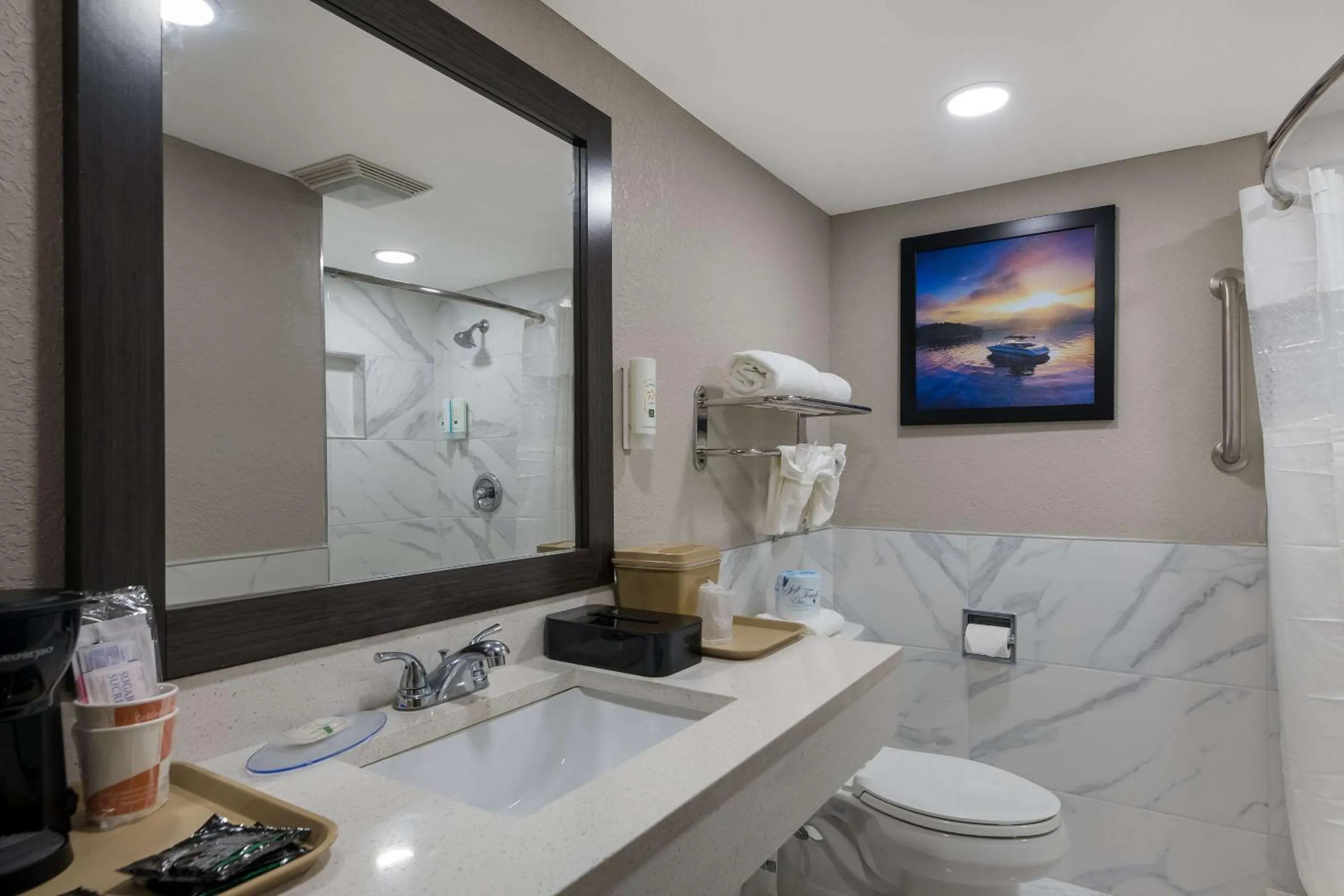 Bathroom in Quality Inn & Suites Altamonte Springs Orlando-North
