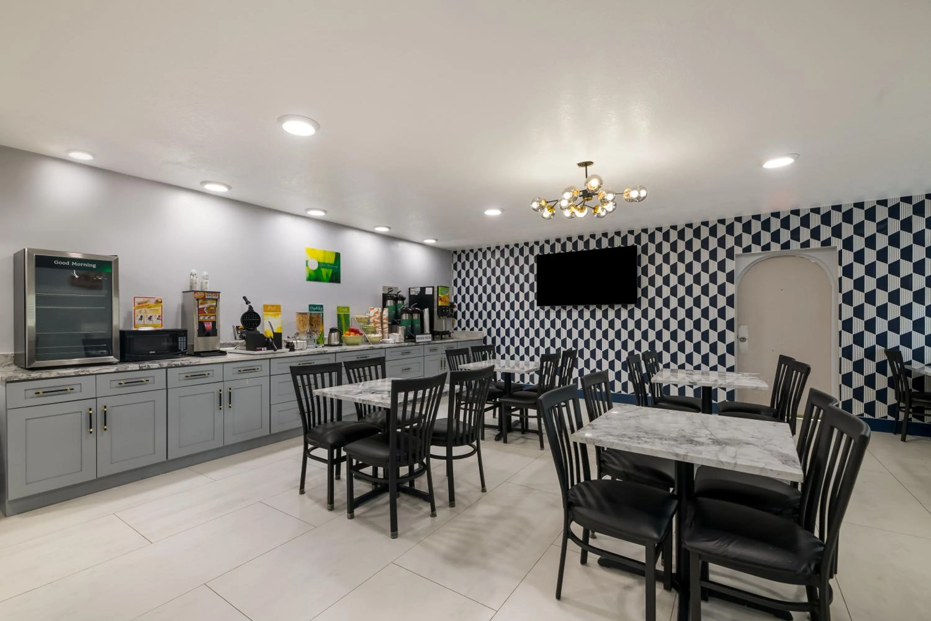 Restaurant/places to eat in Quality Inn & Suites Altamonte Springs Orlando-North