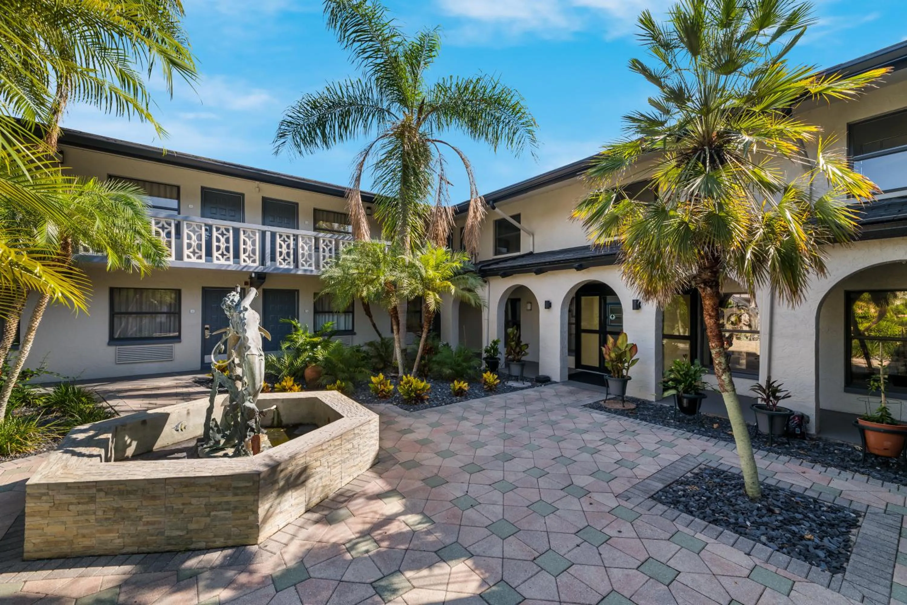 Property building in Quality Inn & Suites Altamonte Springs Orlando-North