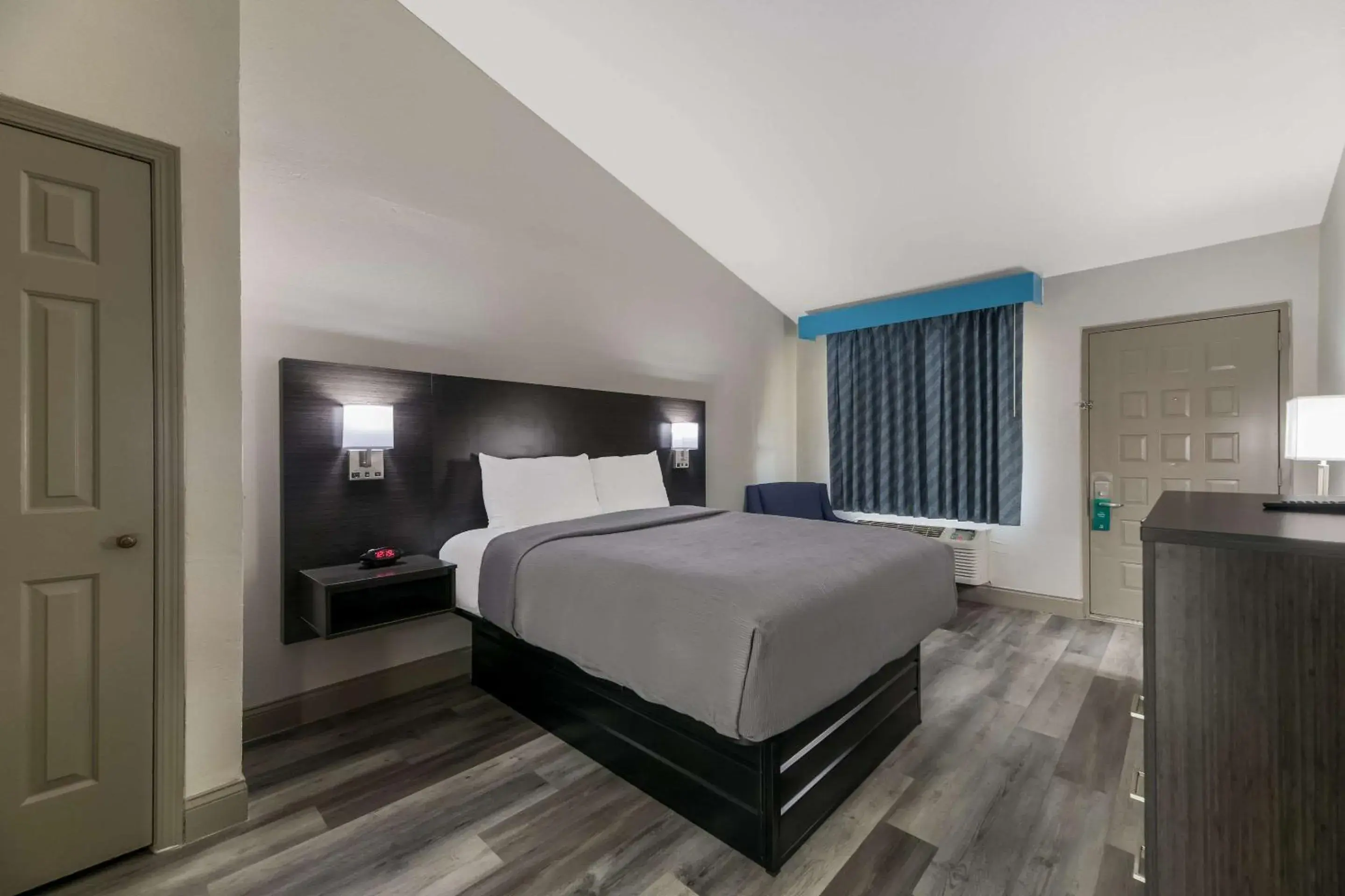 Bedroom, Bed in Quality Inn & Suites Altamonte Springs Orlando-North Bedroom, Bed in Quality Inn & Suites Altamonte Springs Orlando-North