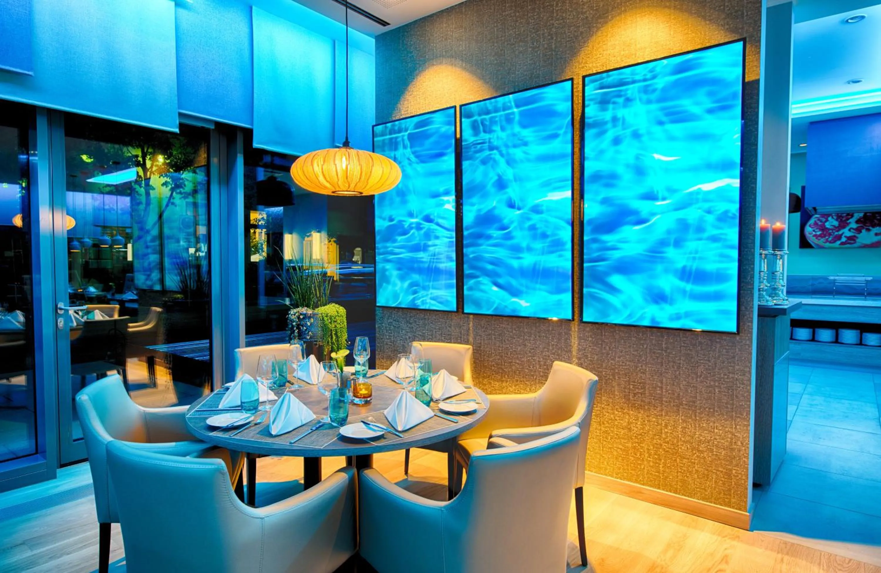 Restaurant/places to eat in Leonardo Hotel Munich City South