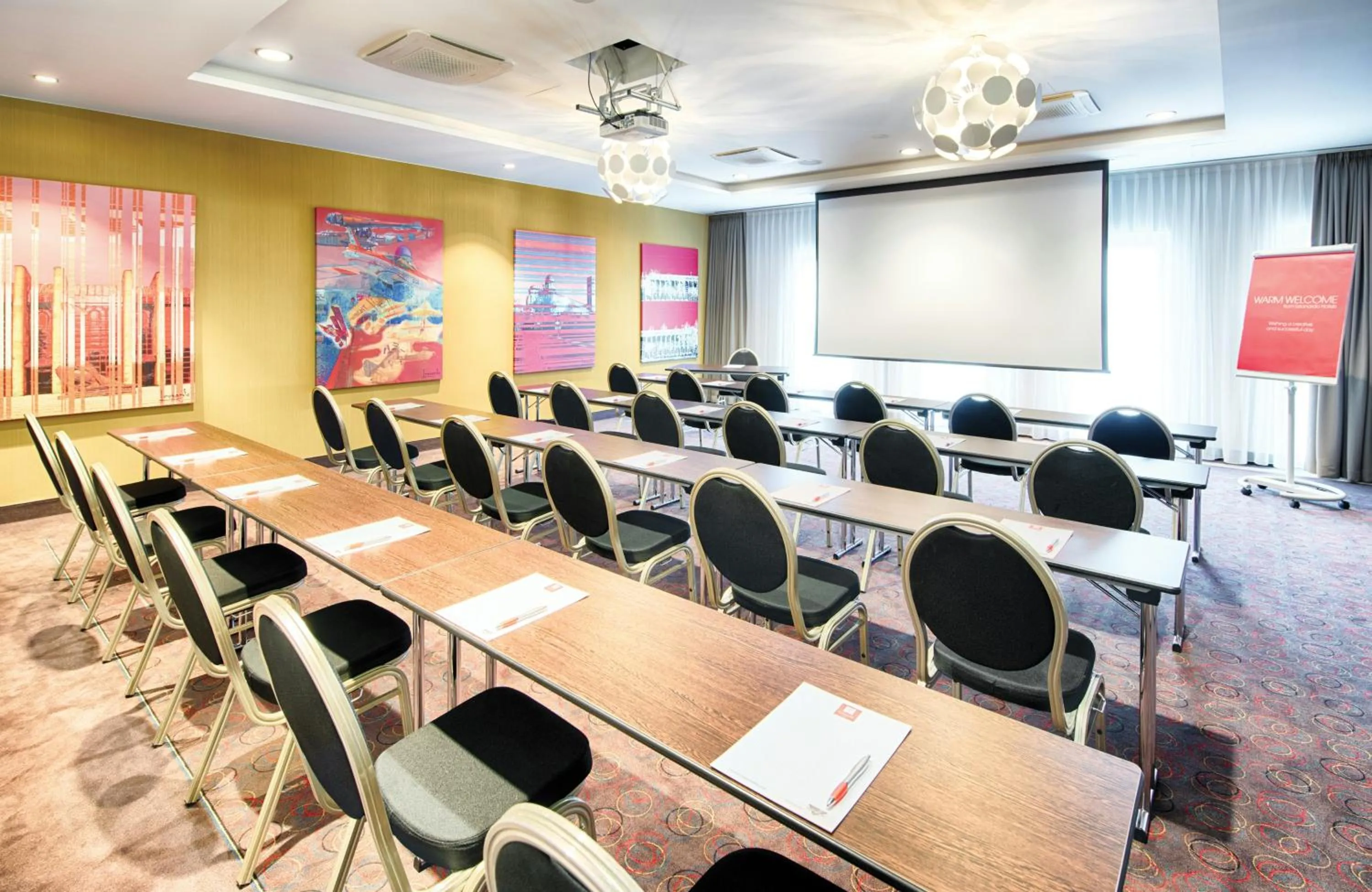 Meeting/conference room in Leonardo Hotel Munich City South