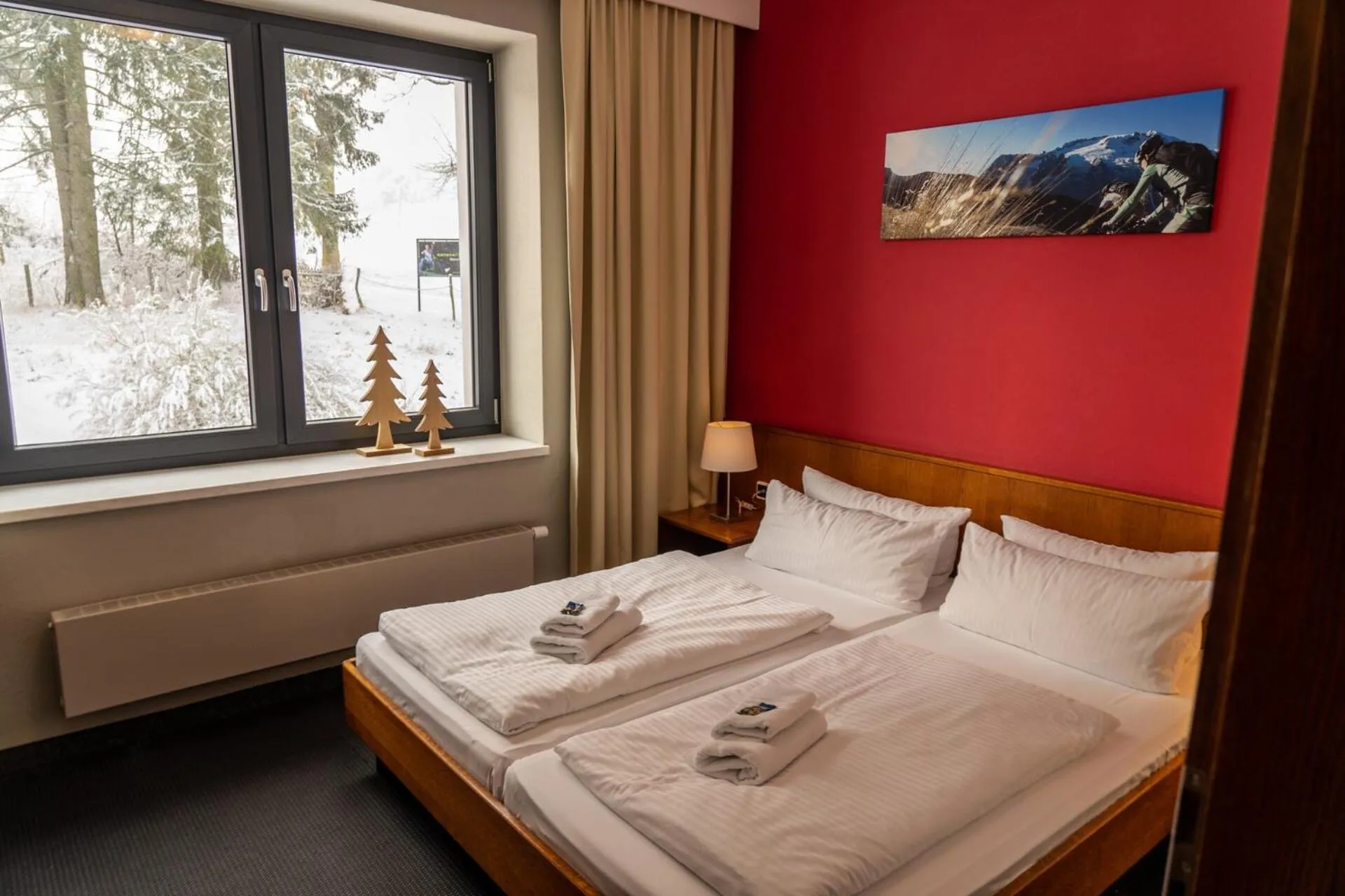 Photo of the whole room, Bed in k1 sporthotel - Bike & Ski inklusive Hotel