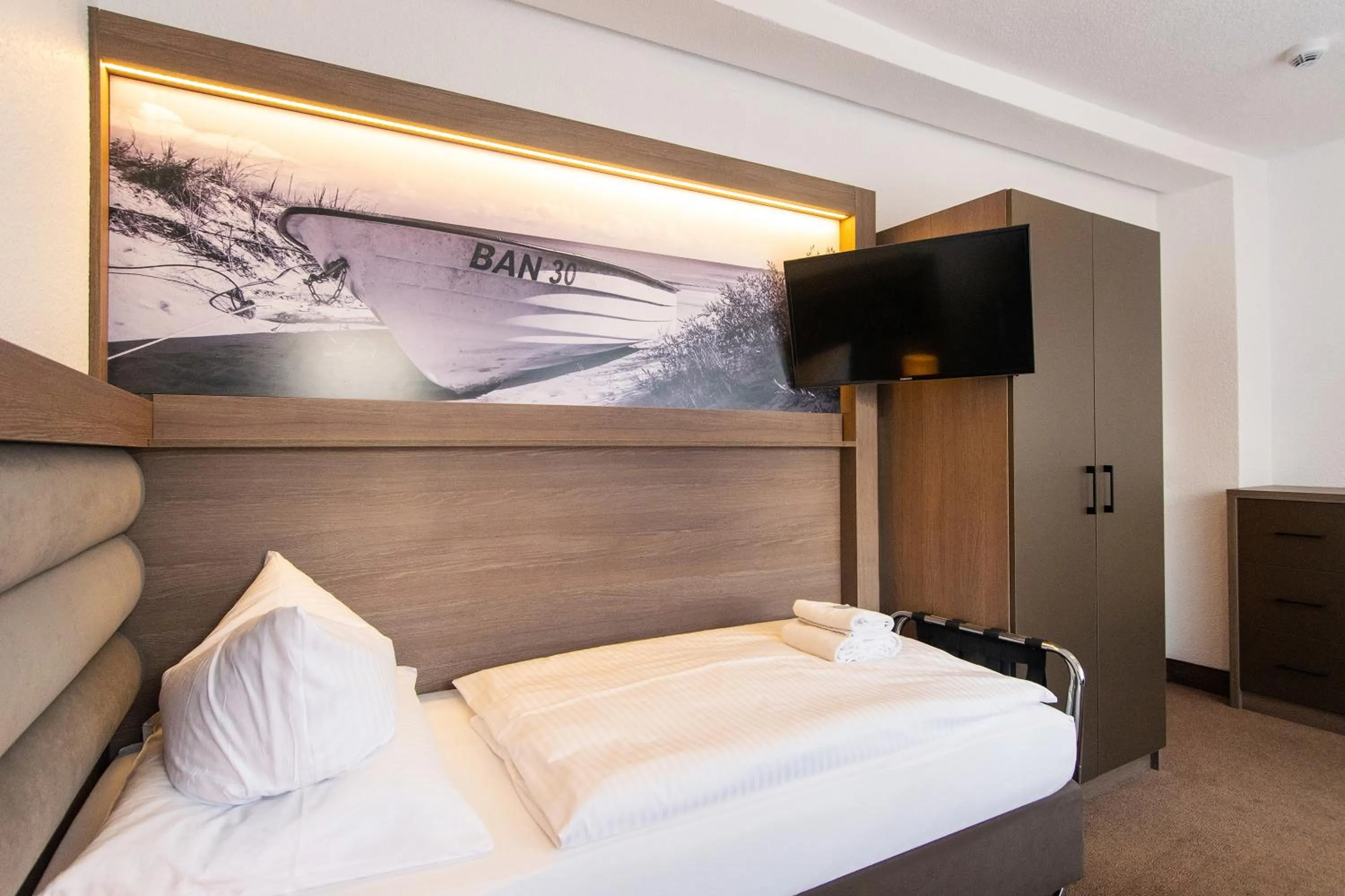 Photo of the whole room, Bed in Villa Auszeit Hotel Garni