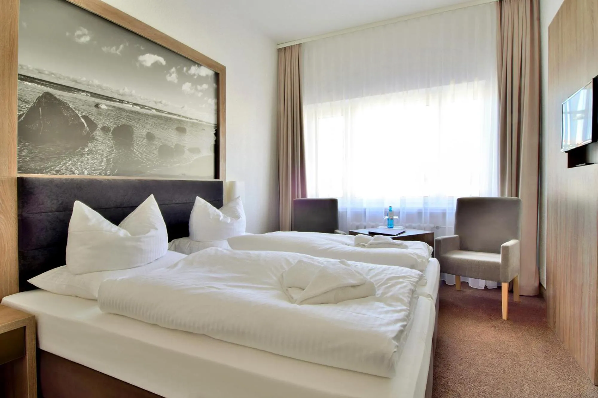Photo of the whole room, Bed in Villa Auszeit Hotel Garni
