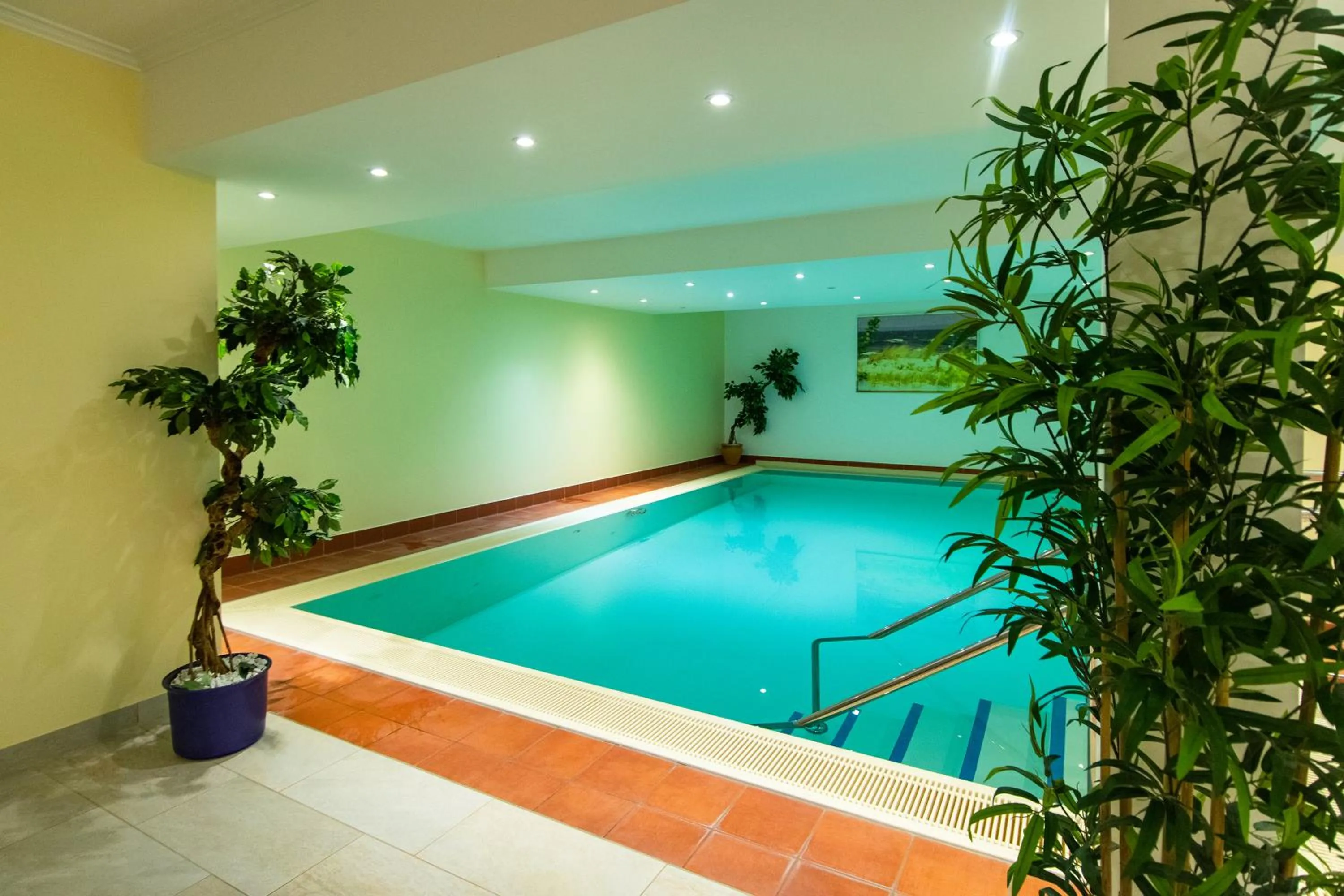 Swimming pool in Villa Auszeit Hotel Garni