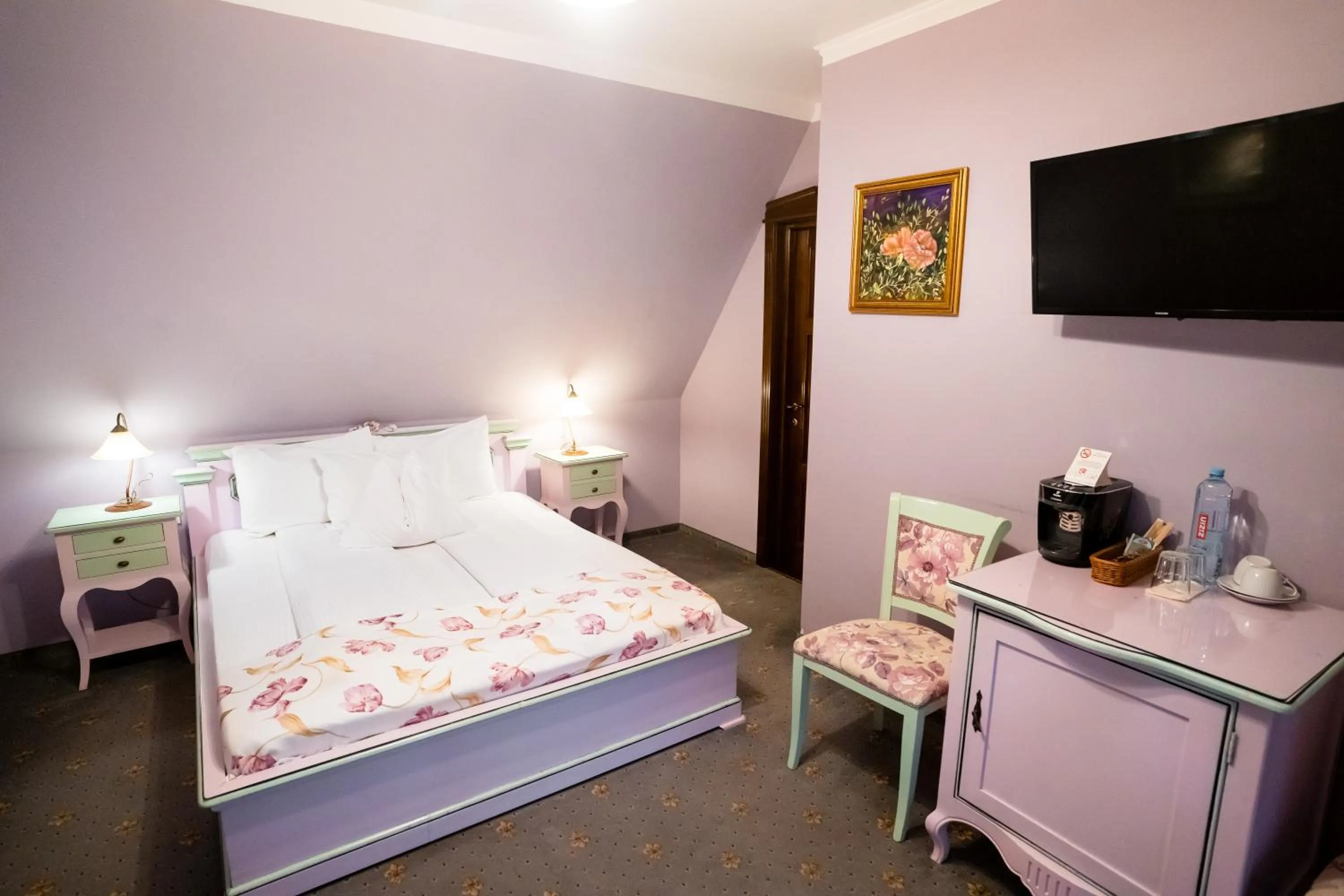 Photo of the whole room, Bed in Rosen Villa Sibiu