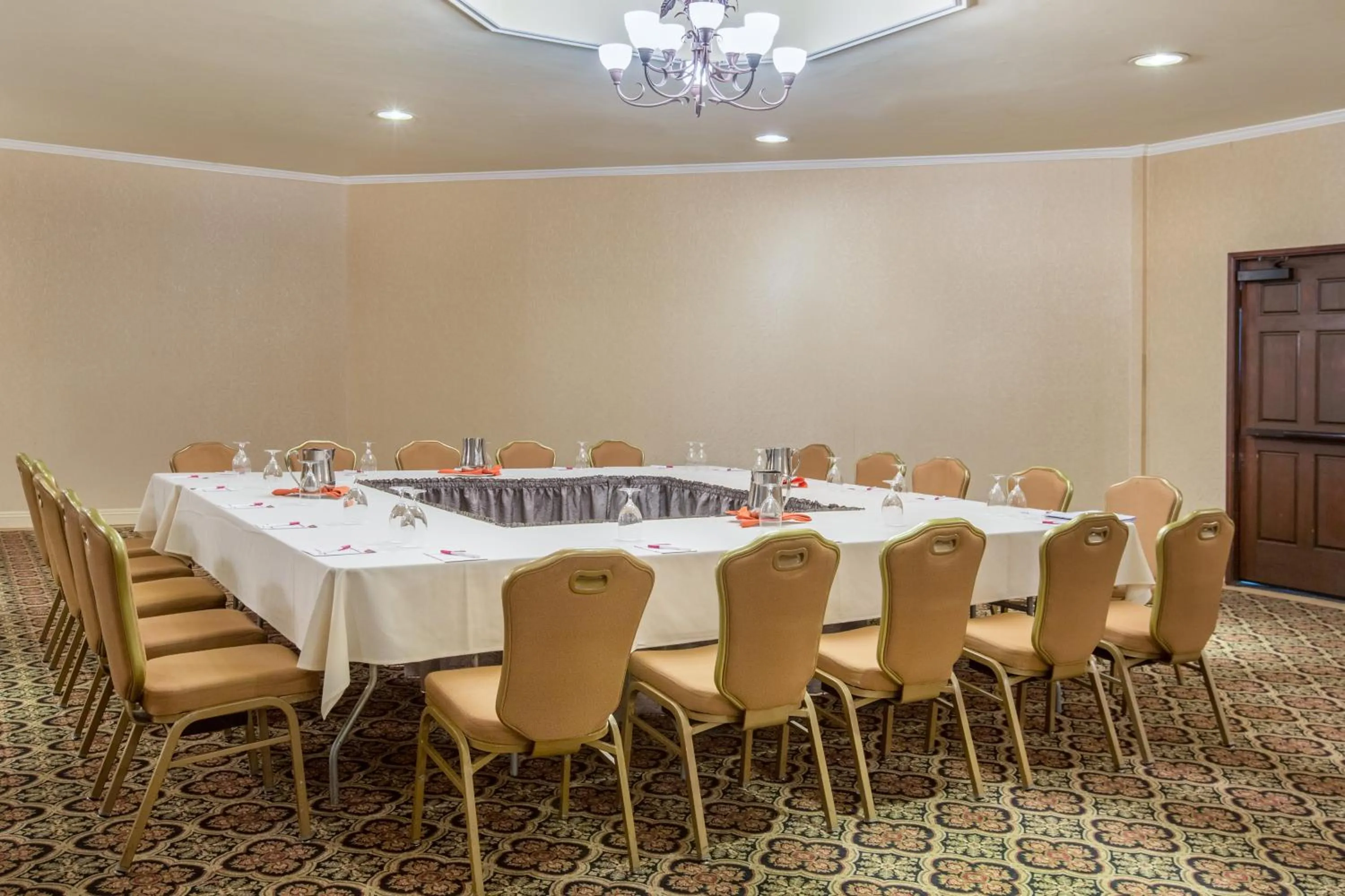 Meeting/conference room in Crowne Plaza San Diego - Mission Valley by IHG