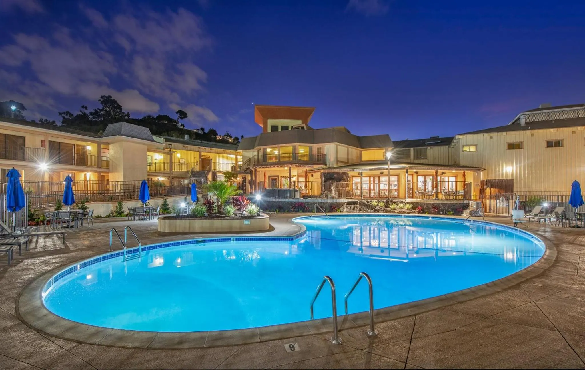Swimming pool in Crowne Plaza San Diego - Mission Valley by IHG