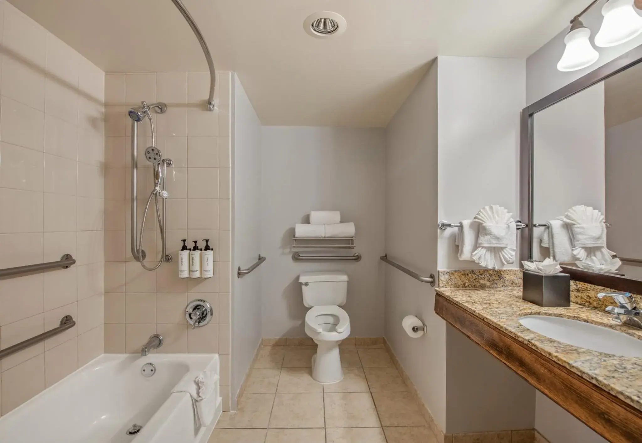 Standard Queen Room with Two Queen Beds and Balcony/Tub - Mobility Accessible in Crowne Plaza Hotel Mission Valley by IHG Standard Queen Room with Two Queen Beds and Balcony/Tub - Mobility Accessible in Crowne Plaza Hotel Mission Valley by IHG