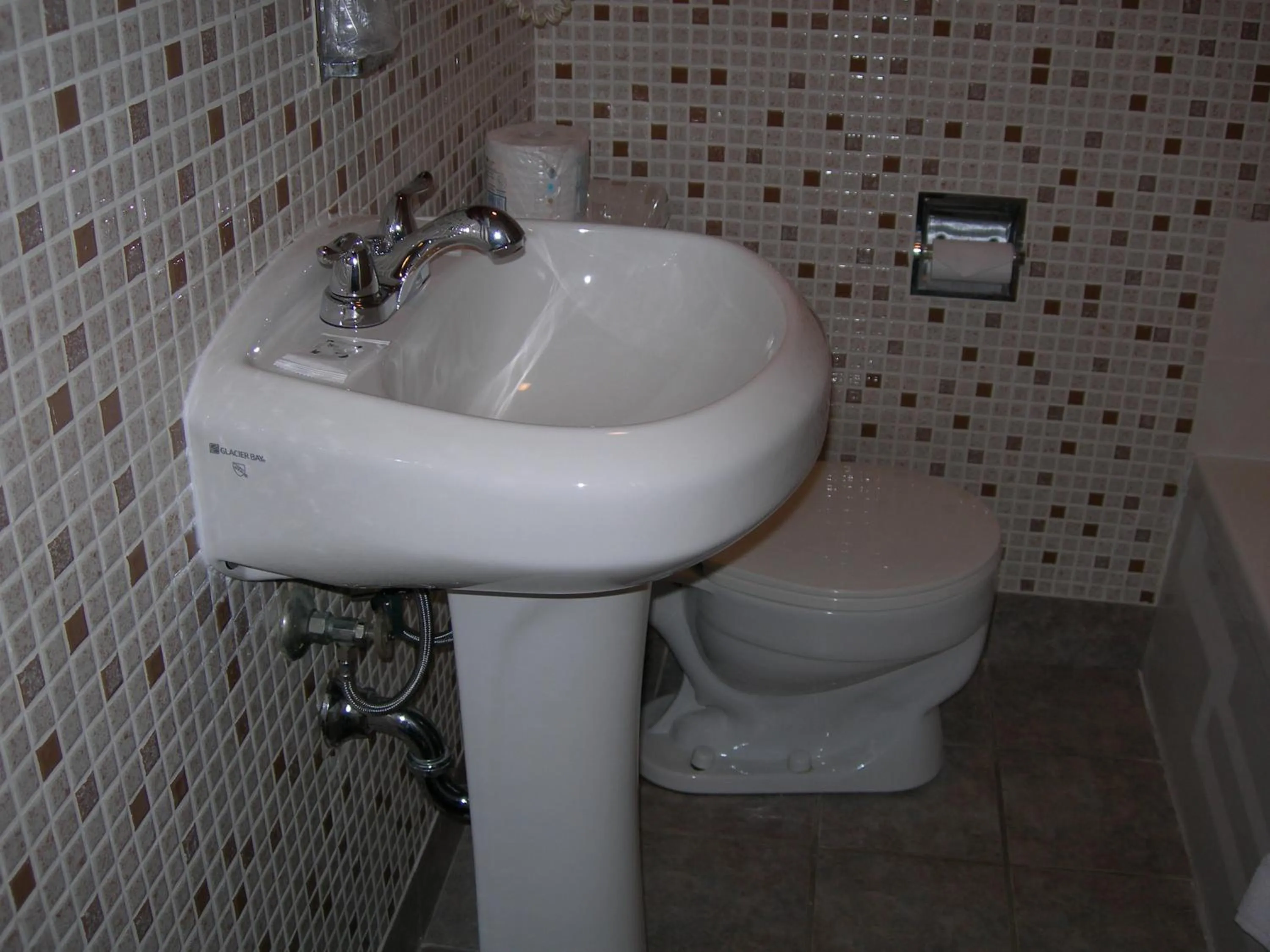 Bathroom in Hotel Motel Arnold