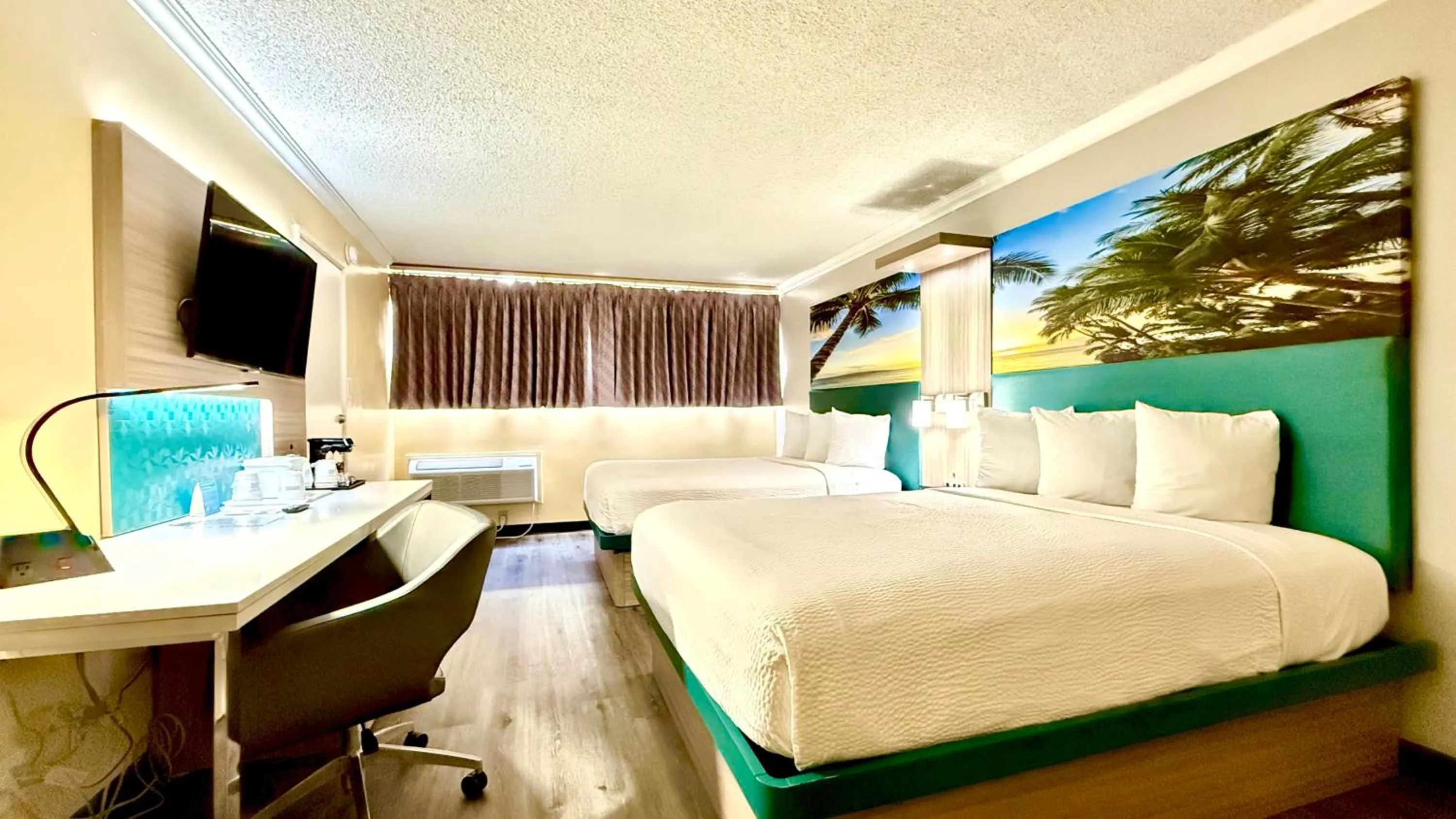 Bed in Days Inn by Wyndham Los Angeles Stadium Area LAX