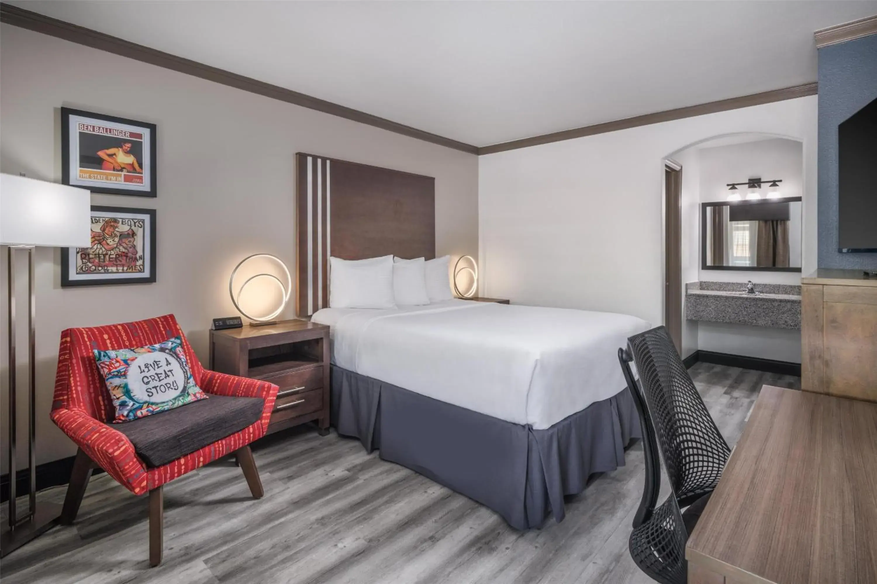 Queen Room with External Entrance in Aiden Austin City Hotel Queen Room with External Entrance in Aiden Austin City Hotel