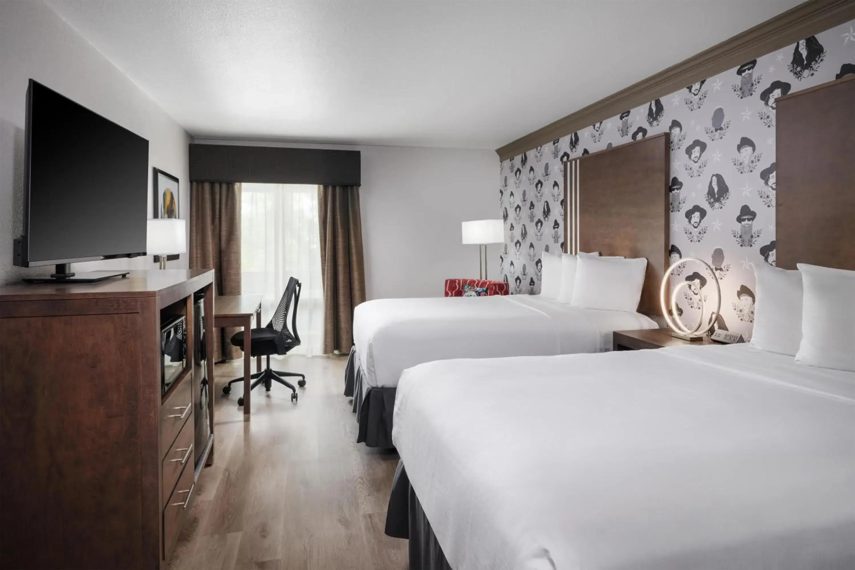 Double Room with Two Double Beds with Courtyard View in Aiden Austin City Hotel Double Room with Two Double Beds with Courtyard View in Aiden Austin City Hotel