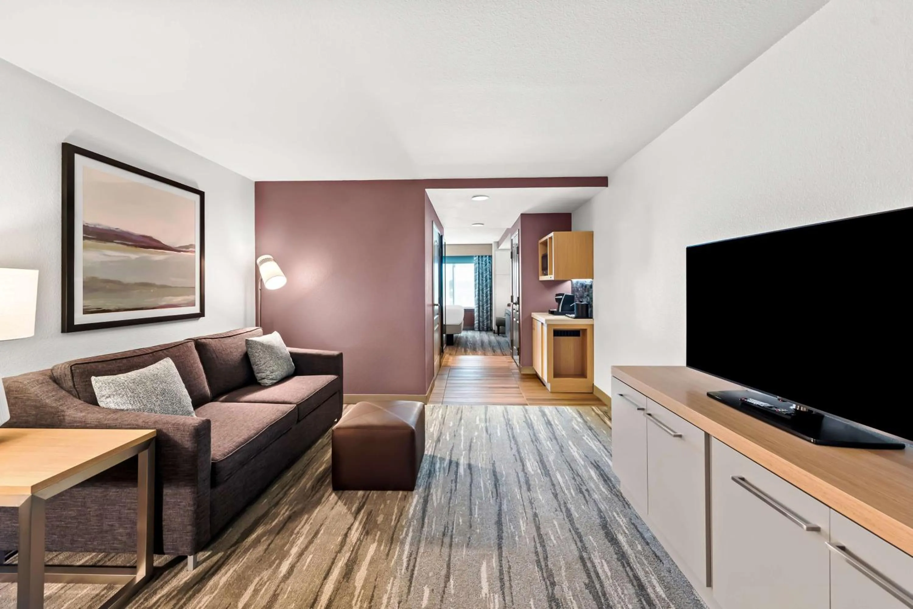 Living room in Hilton Garden Inn Seattle North/Everett