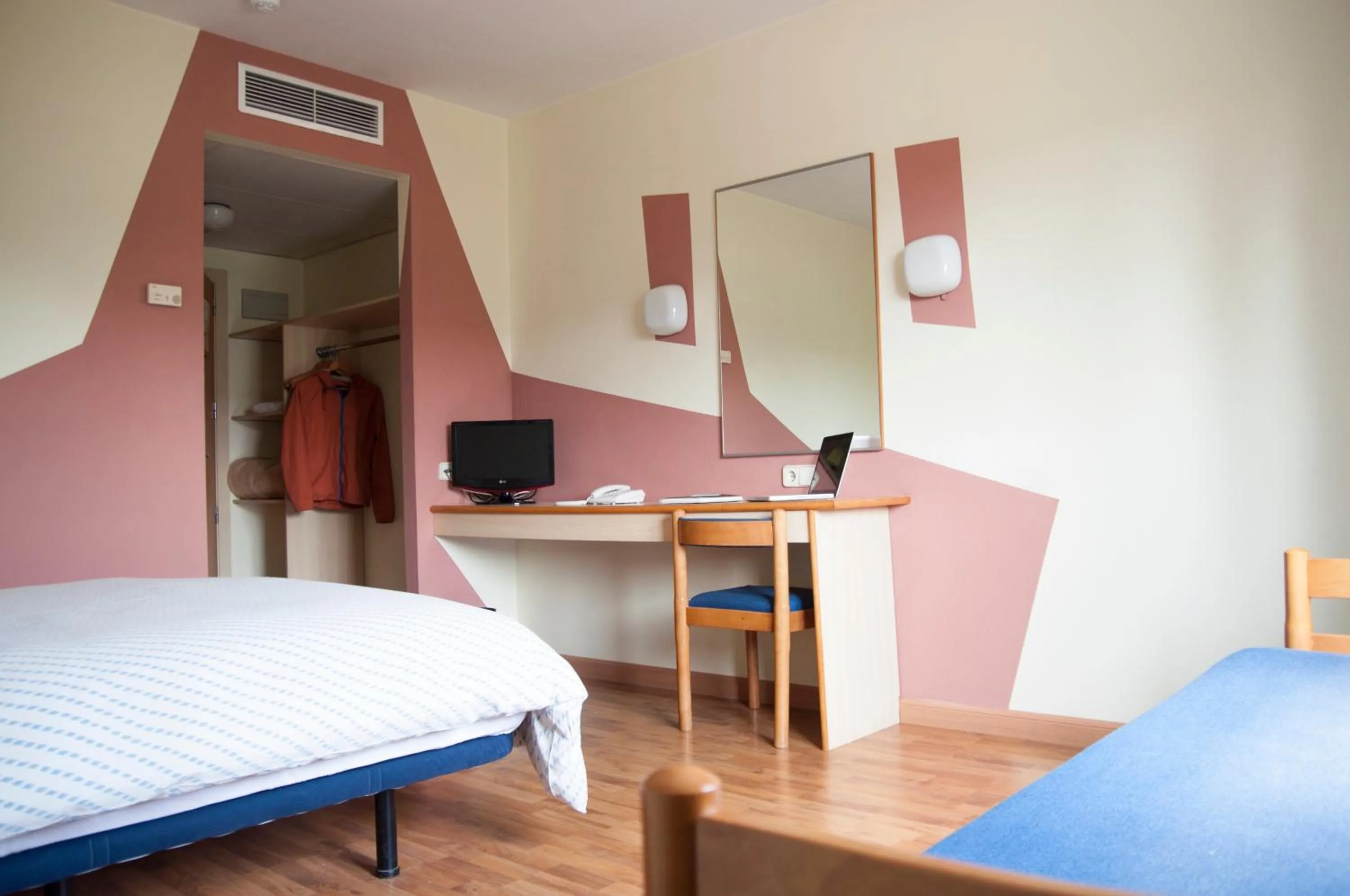 Bedroom in Hotel Aragón