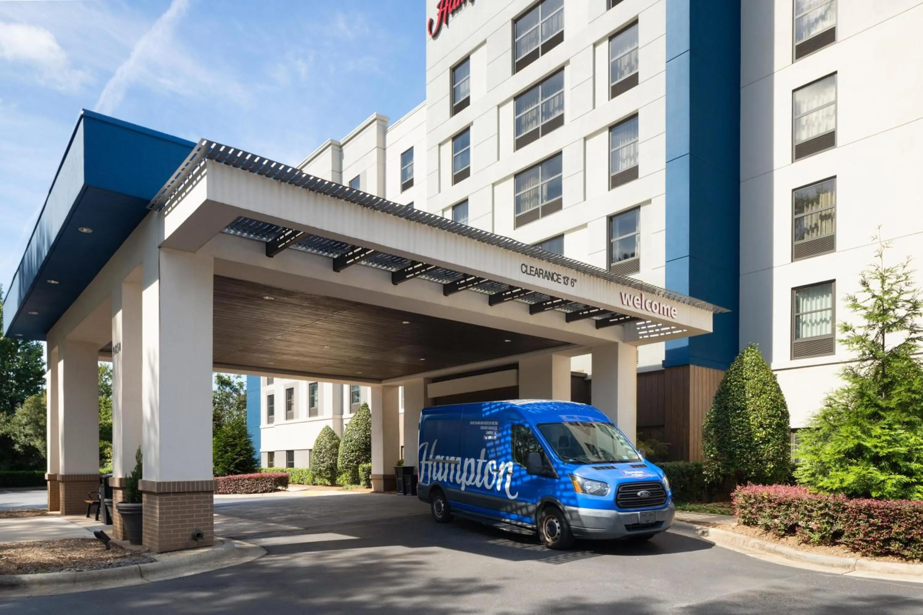 Property building in Hampton Inn & Suites Concord-Charlotte