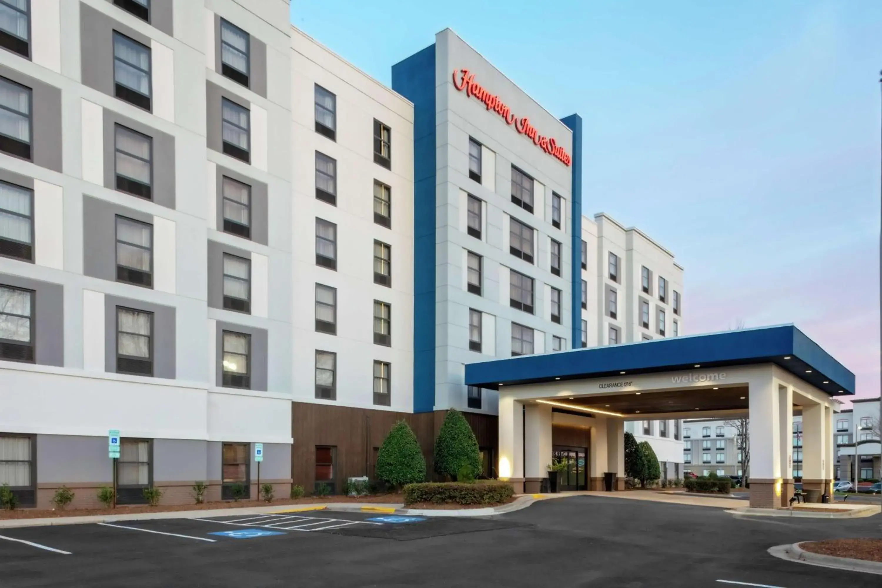 Property building in Hampton Inn & Suites Concord-Charlotte Property building in Hampton Inn & Suites Concord-Charlotte
