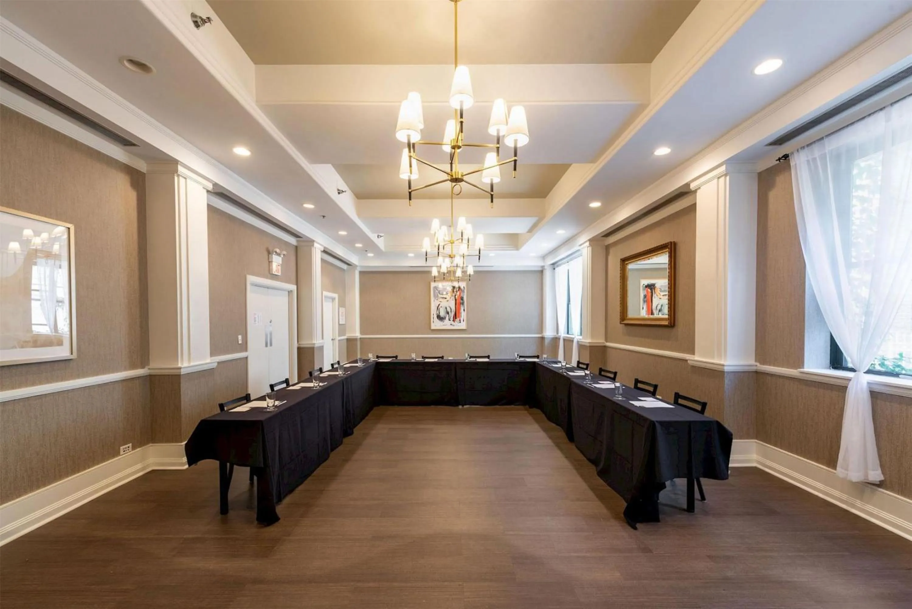 Meeting/conference room in Claridge House Chicago, Tapestry Collection by Hilton