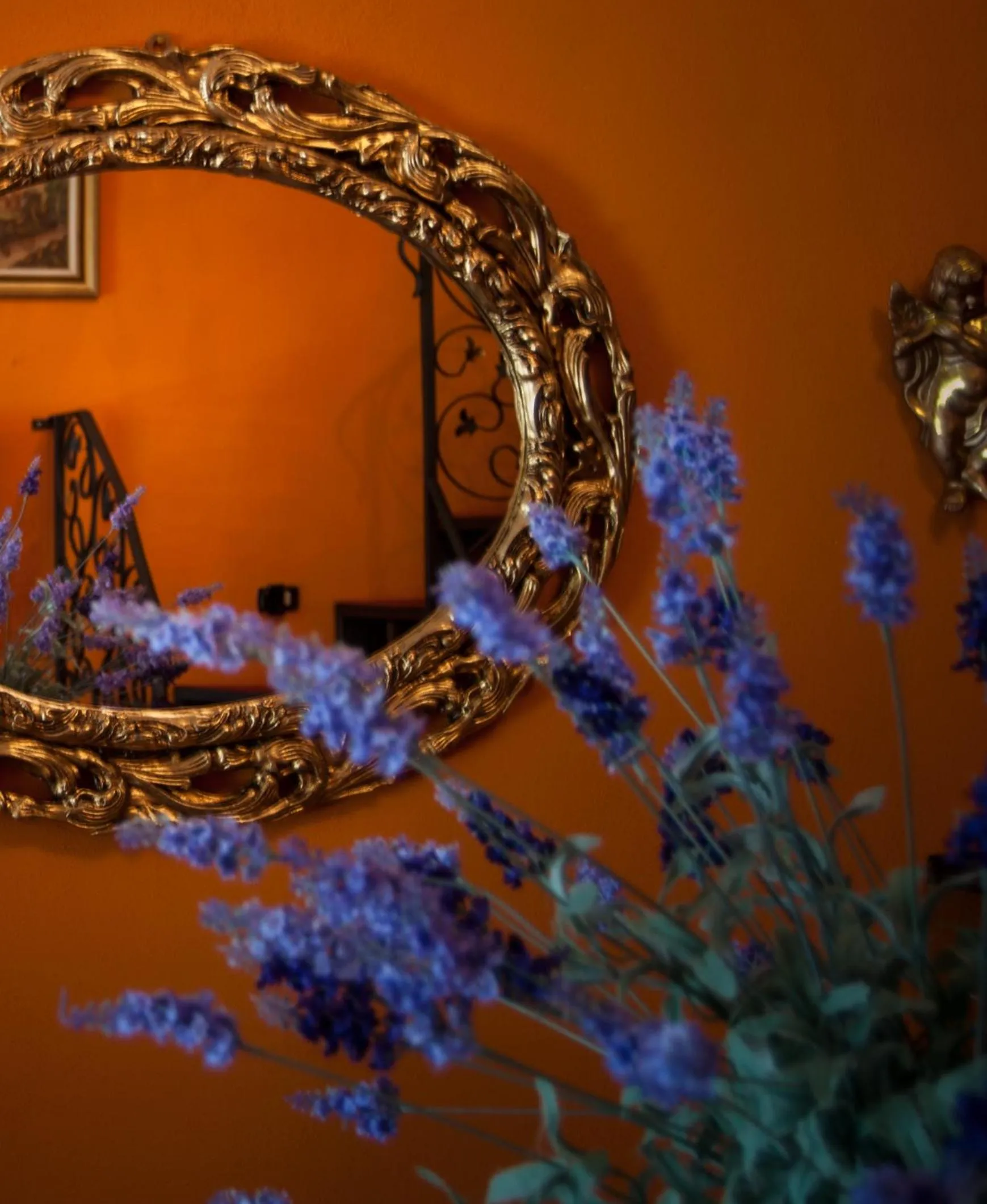 Decorative detail in Amarcord