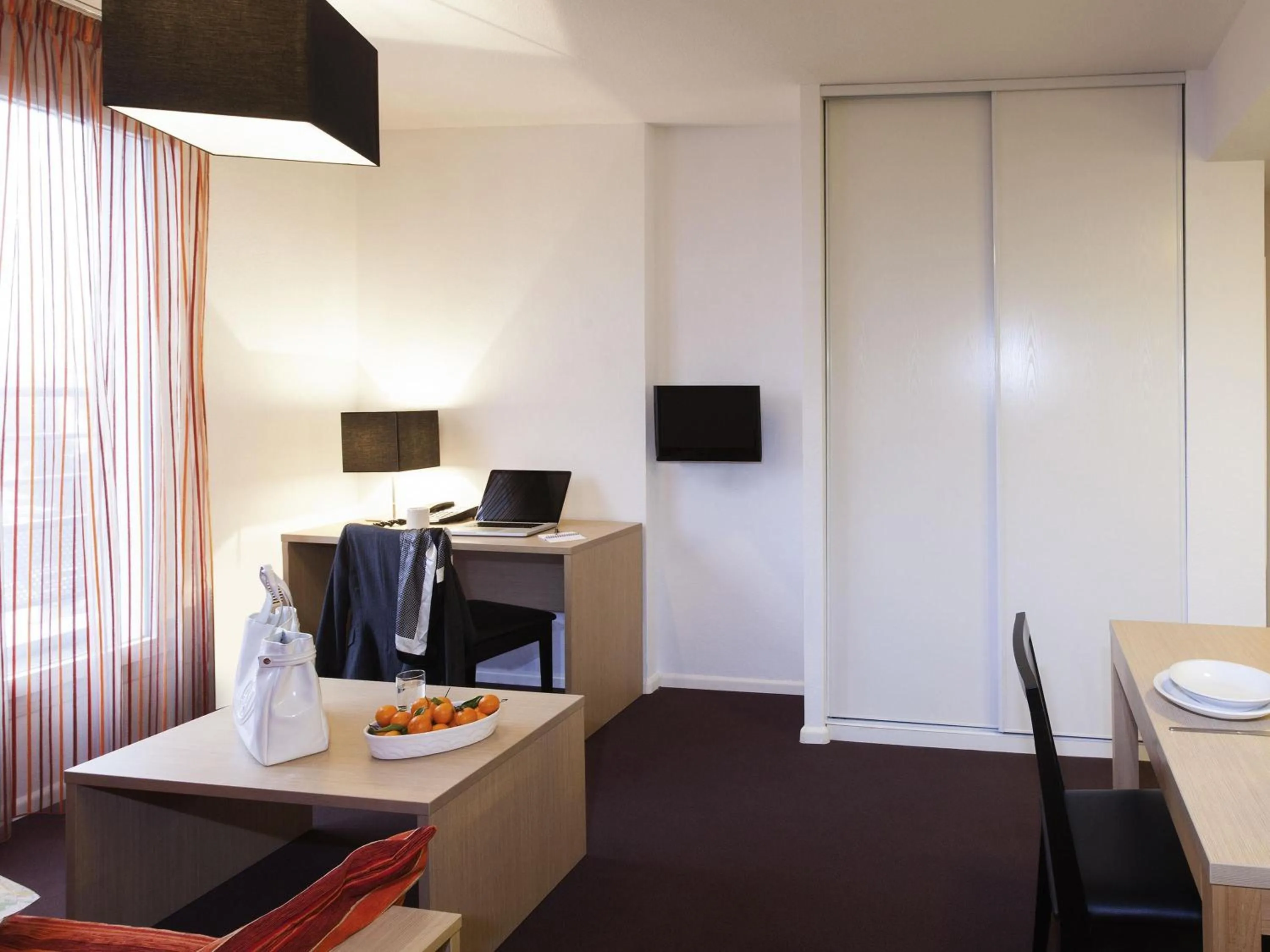 Bedroom in Aparthotel Adagio Access Saint Louis Bâle