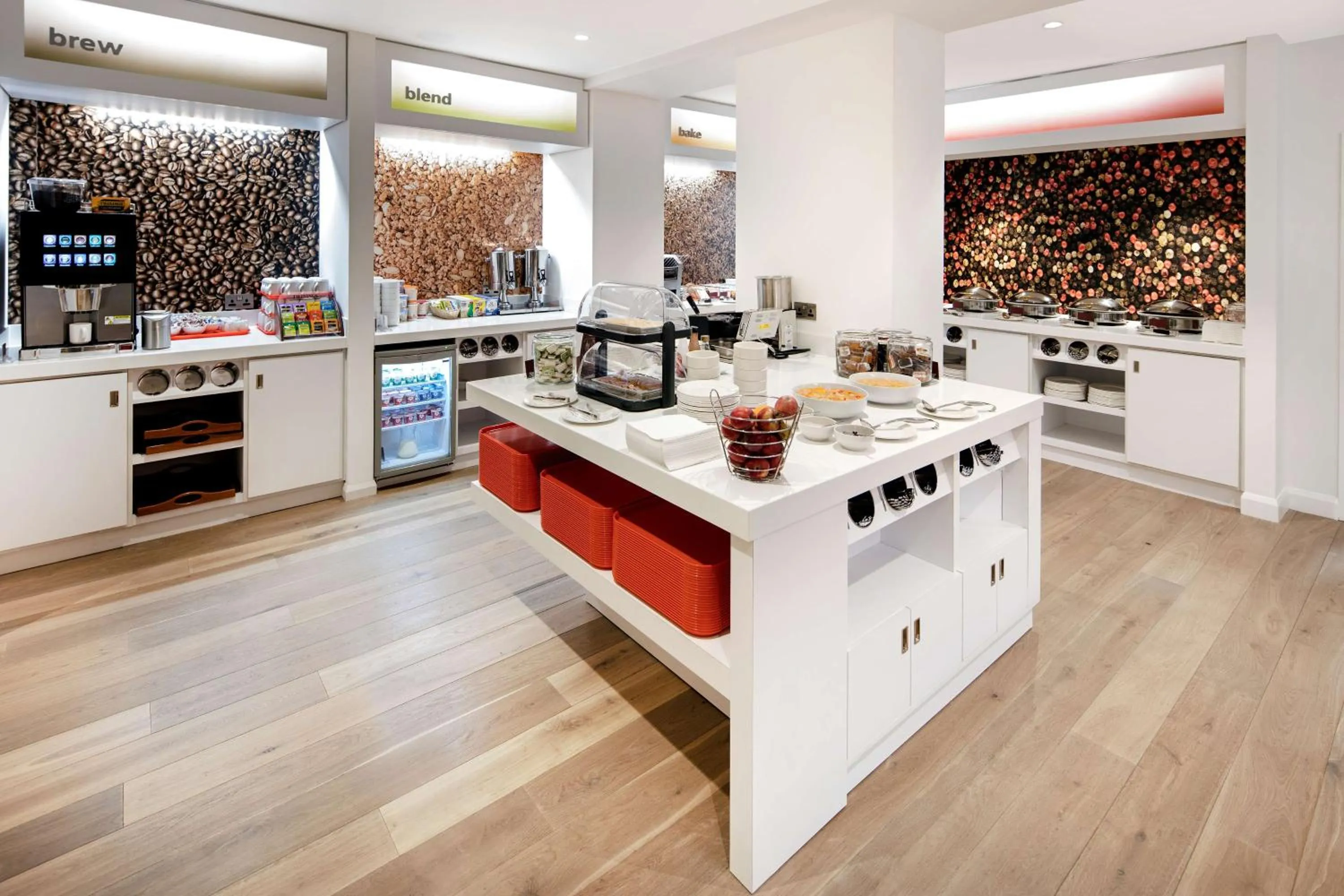 Restaurant/places to eat in Hampton by Hilton Dundee City Centre