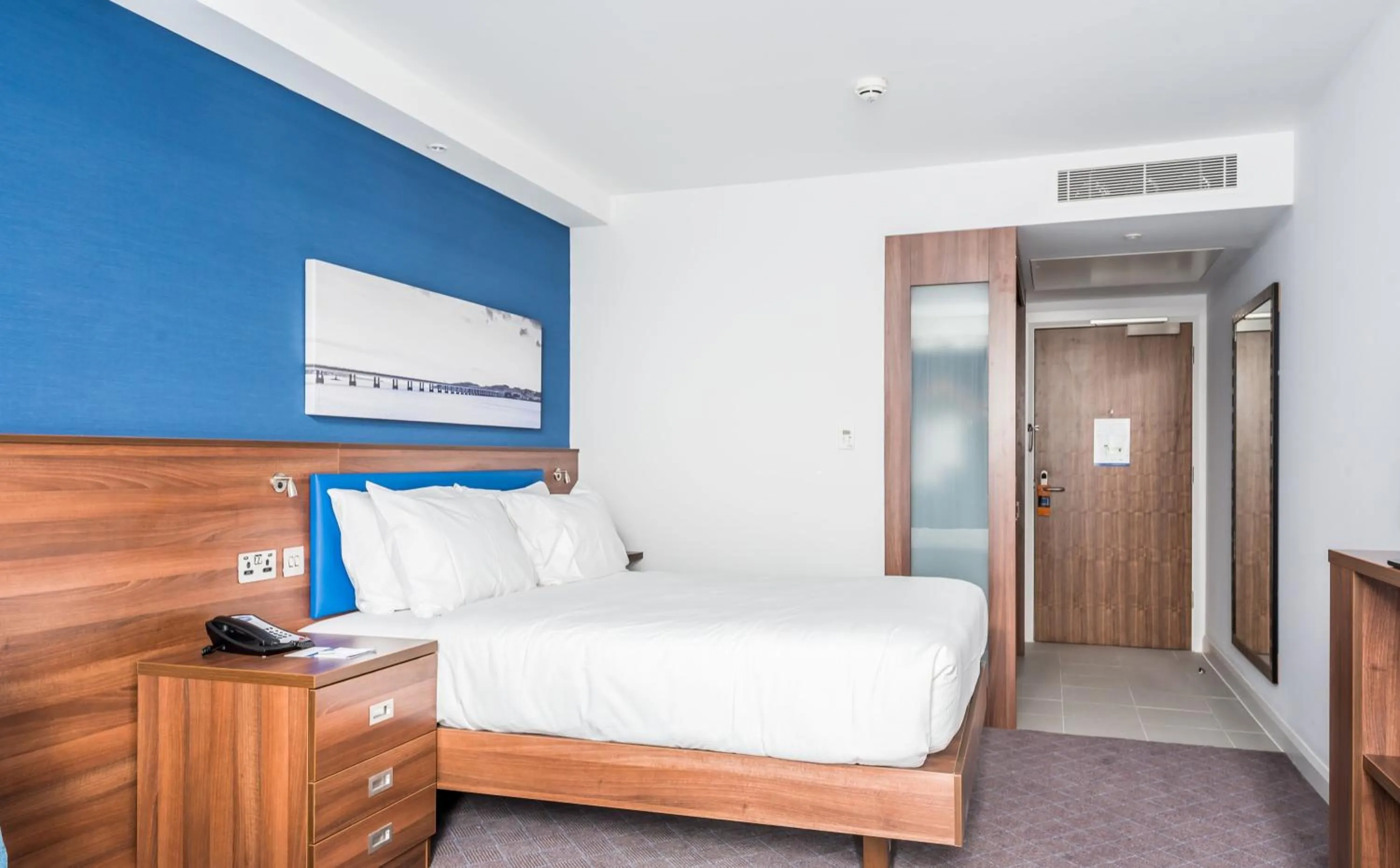 Bed in Hampton by Hilton Dundee City Centre