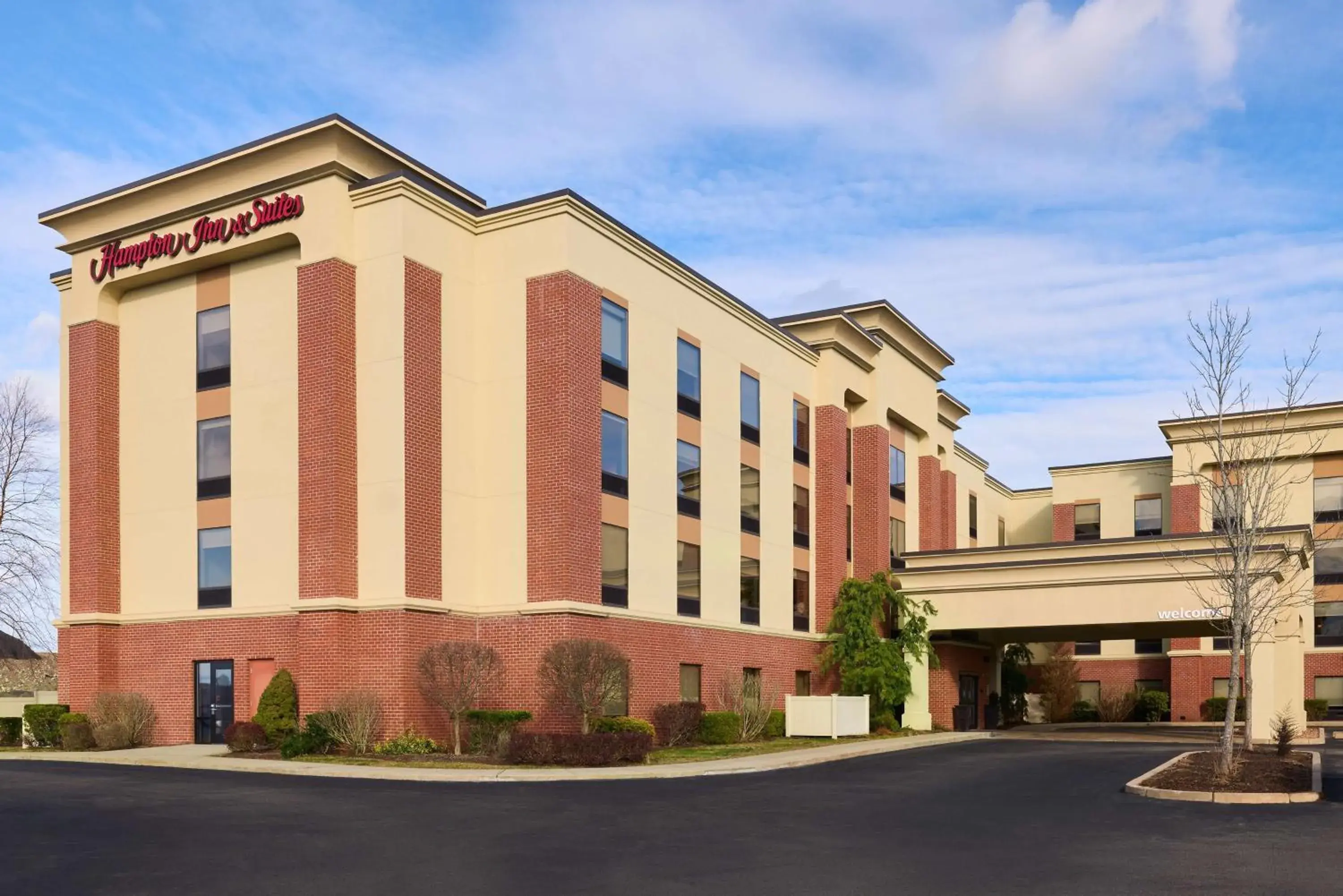 Property building in Hampton Inn & Suites Providence / Smithfield Property building in Hampton Inn & Suites Providence / Smithfield