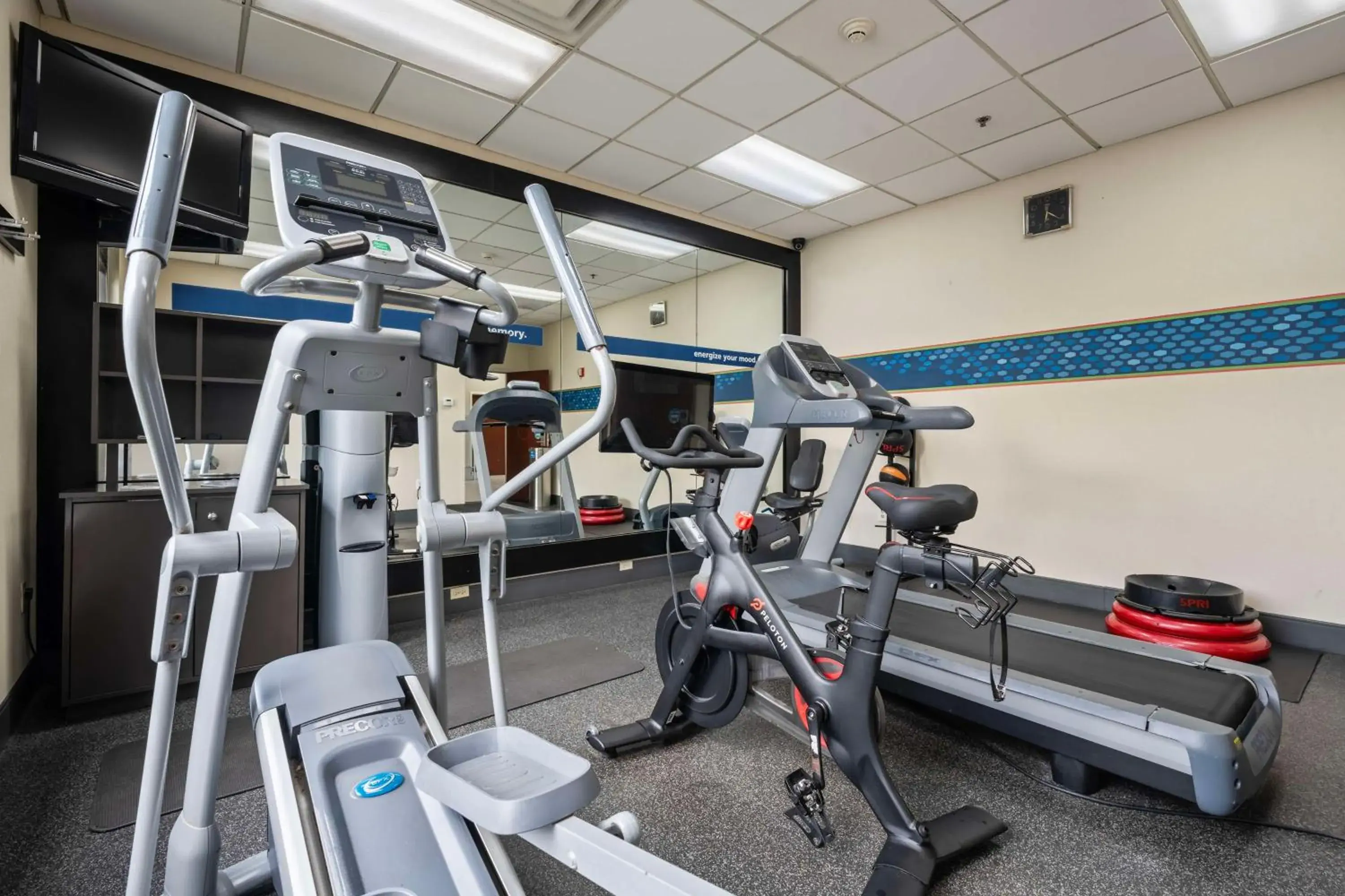 Fitness centre/facilities in Hampton Inn Ridgefield Park Fitness centre/facilities in Hampton Inn Ridgefield Park