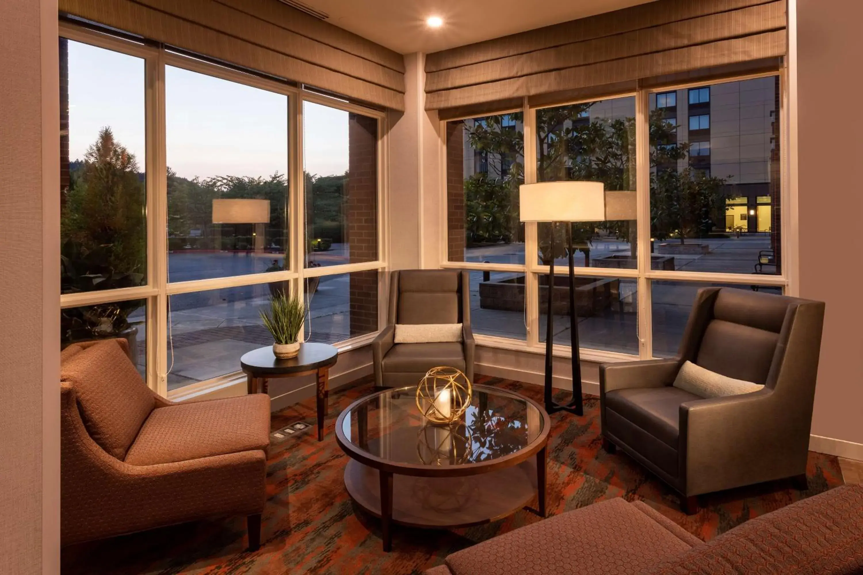 Lobby or reception in Hilton Garden Inn Seattle/Issaquah Lobby or reception in Hilton Garden Inn Seattle/Issaquah