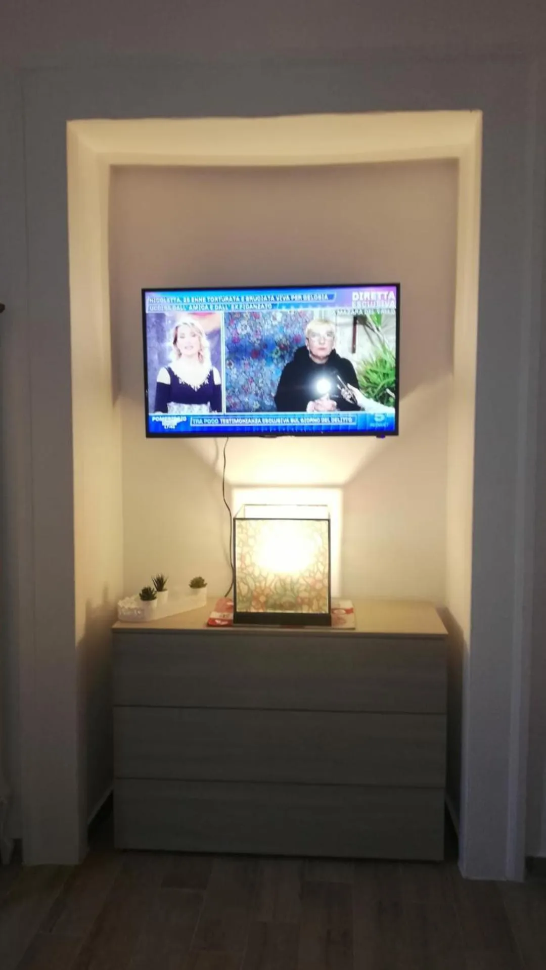 TV and multimedia in In...Napoli B&B