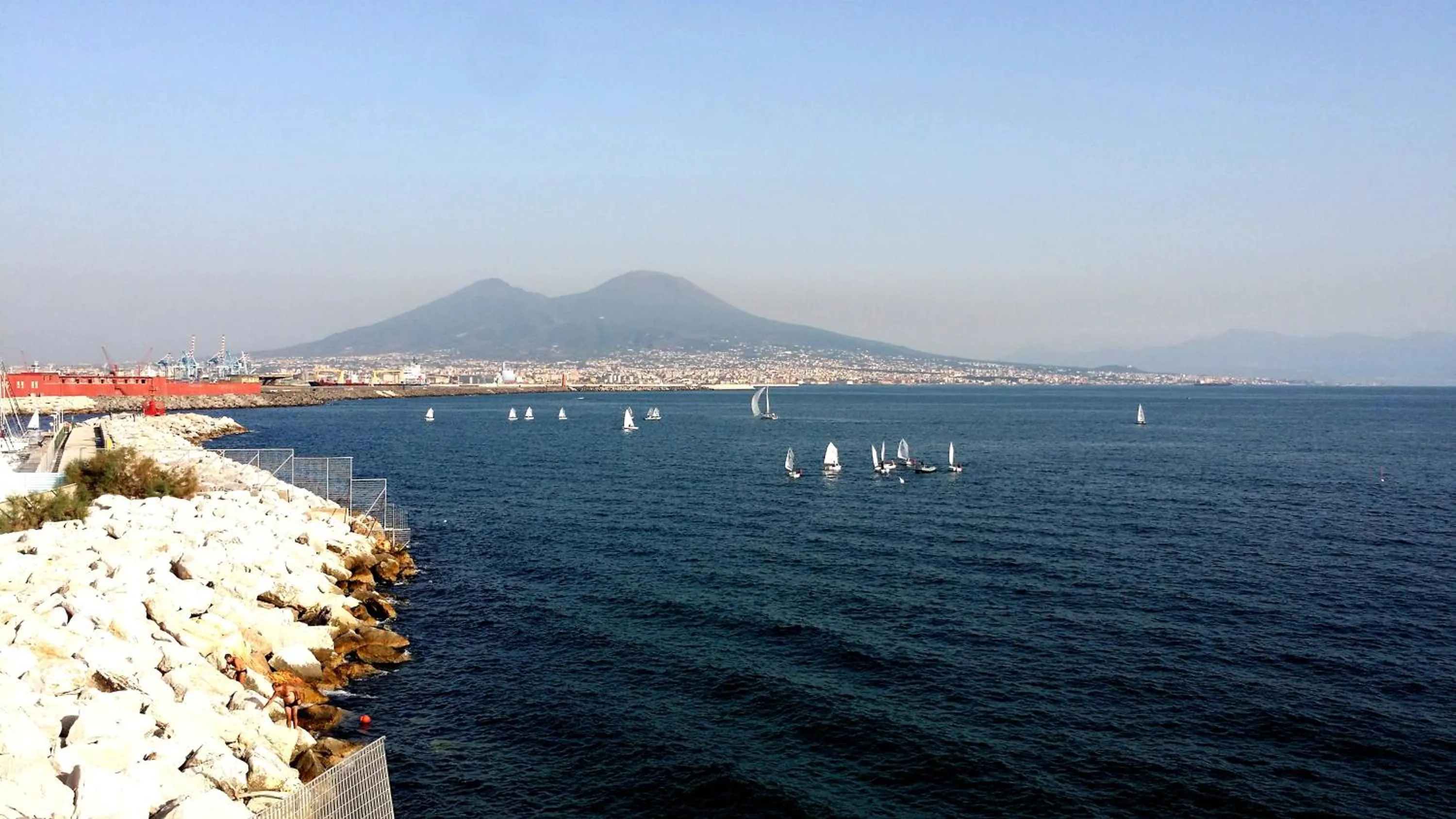 Neighbourhood in In...Napoli B&B