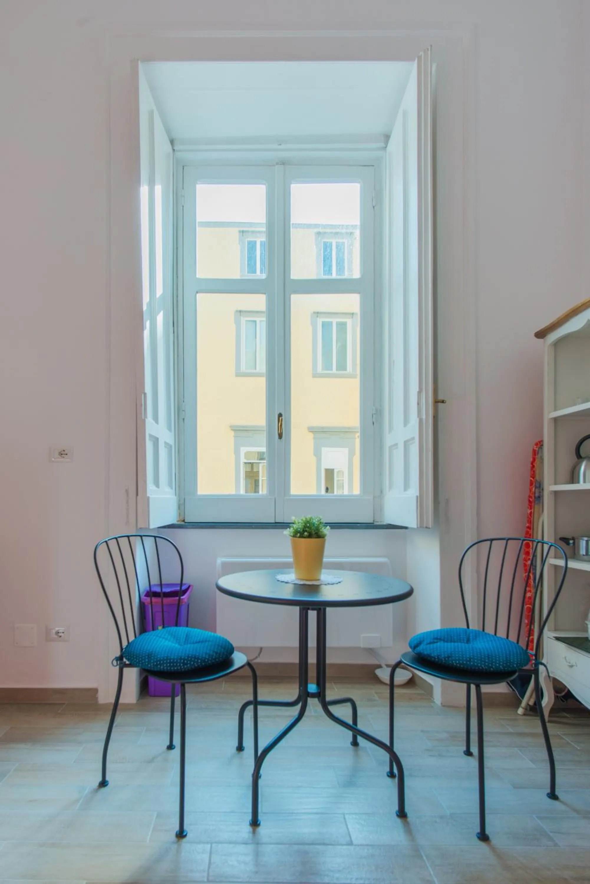 Children play ground in In...Napoli B&B