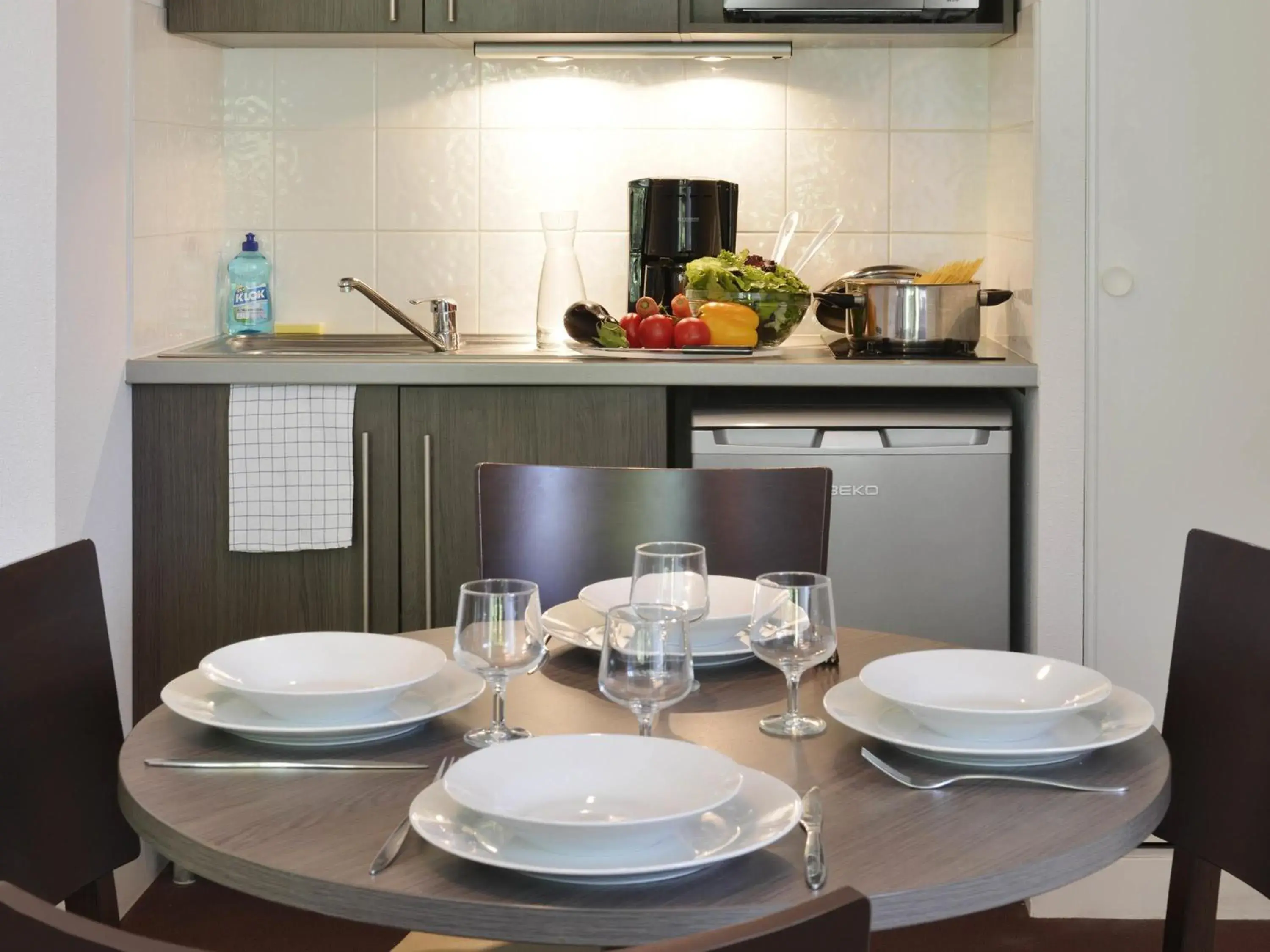 Bedroom in Aparthotel Adagio Access Toulouse St Cyprien Bedroom in Aparthotel Adagio Access Toulouse St Cyprien