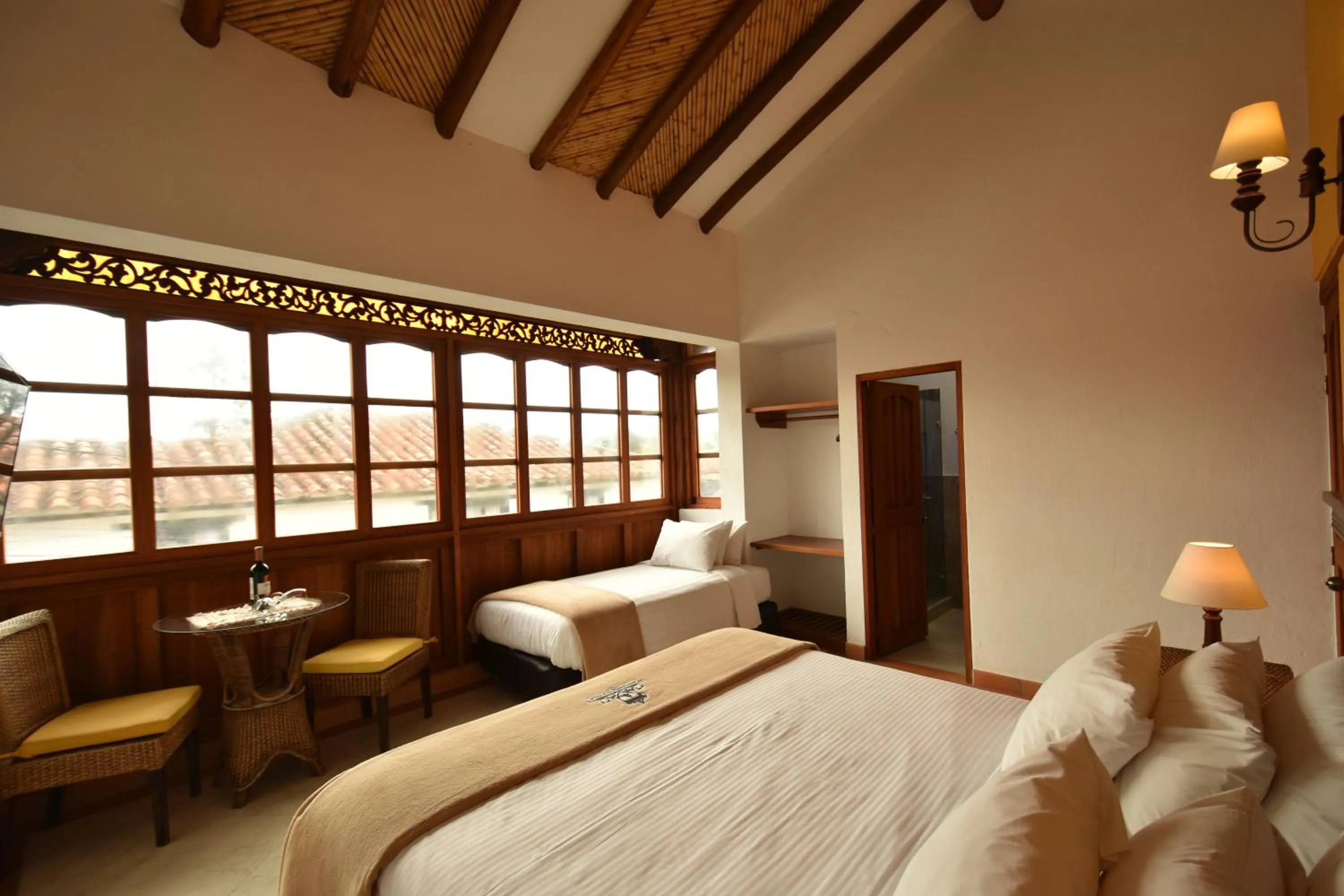 Bed in Hotel Campanario Real