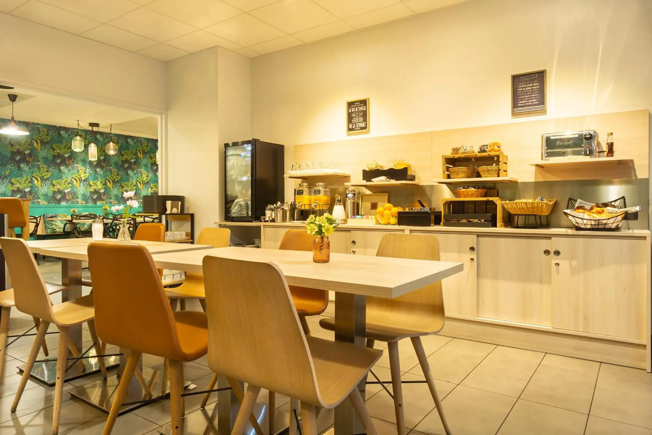 Buffet breakfast in City Résidence Tours Buffet breakfast in City Résidence Tours