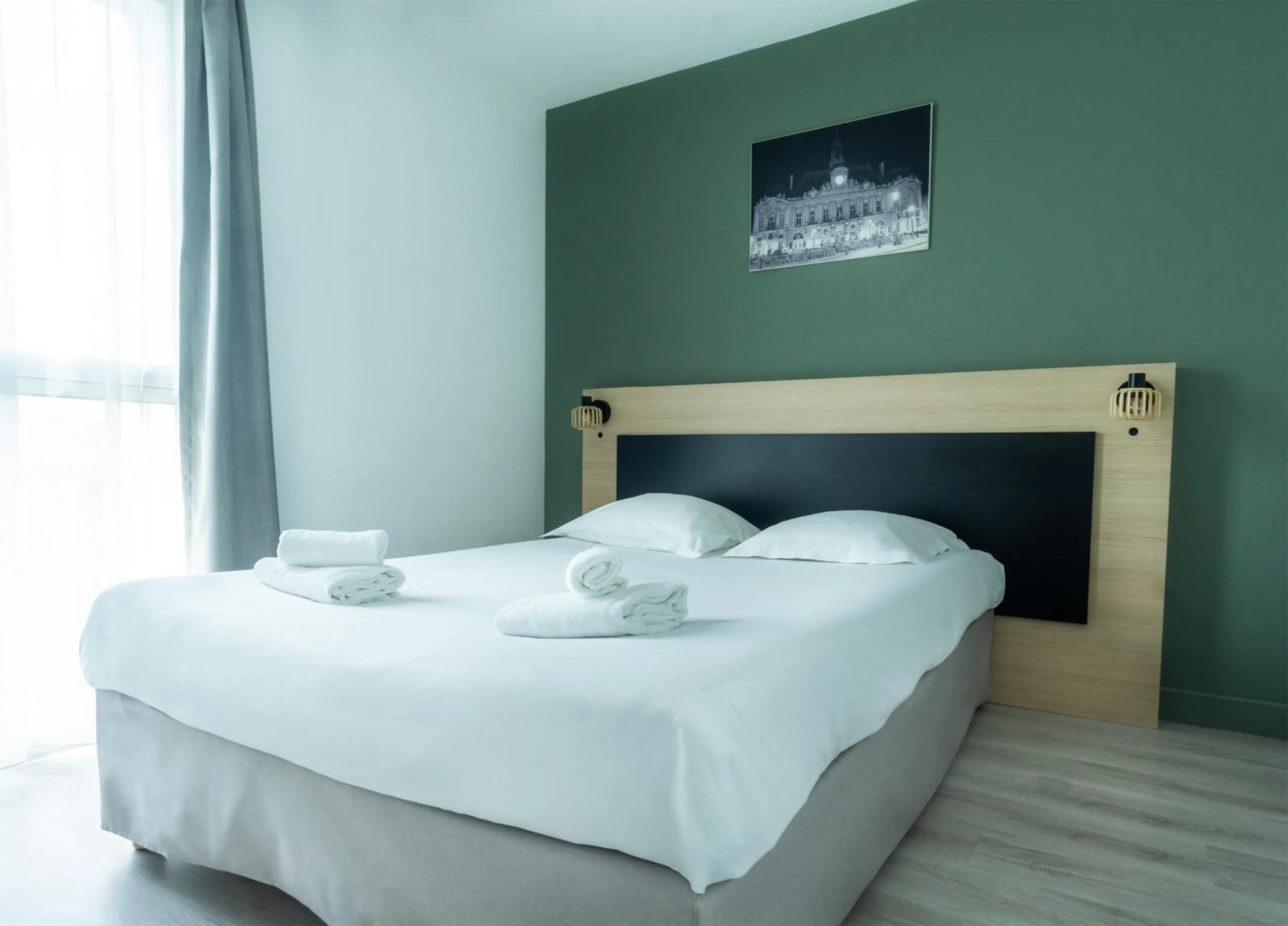 Bedroom, Bed in City Résidence Tours