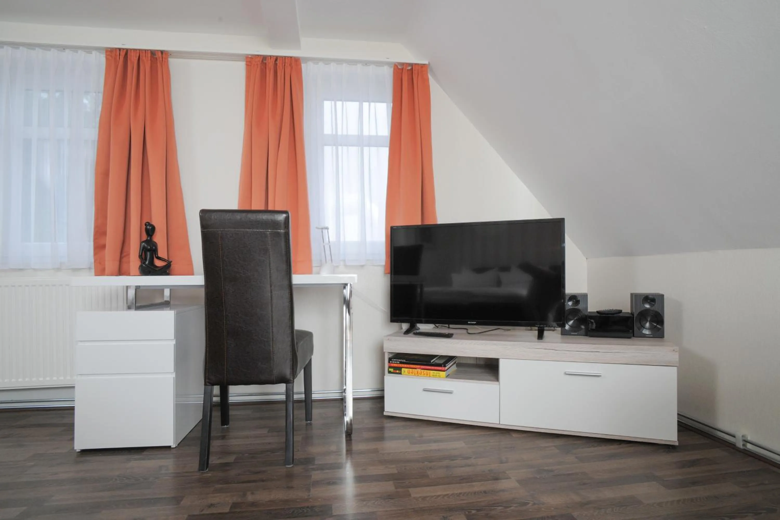 Area and facilities in Le petit Palais - Apartments