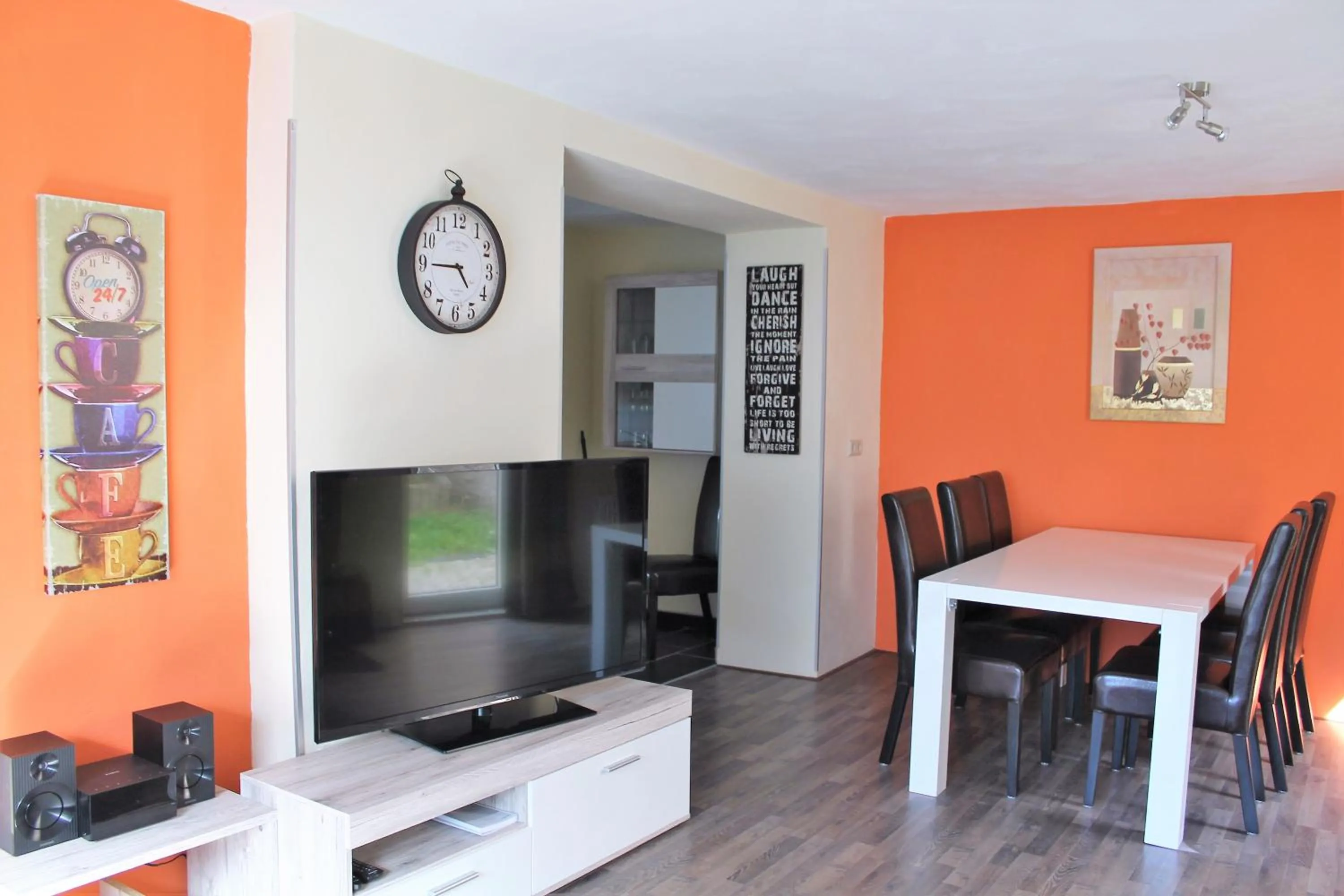 TV and multimedia in Le petit Palais - Apartments