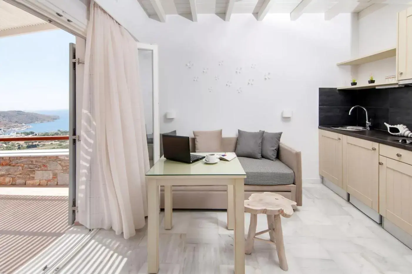 Quadruple Room with Sea View in Skopelitis Village Quadruple Room with Sea View in Skopelitis Village