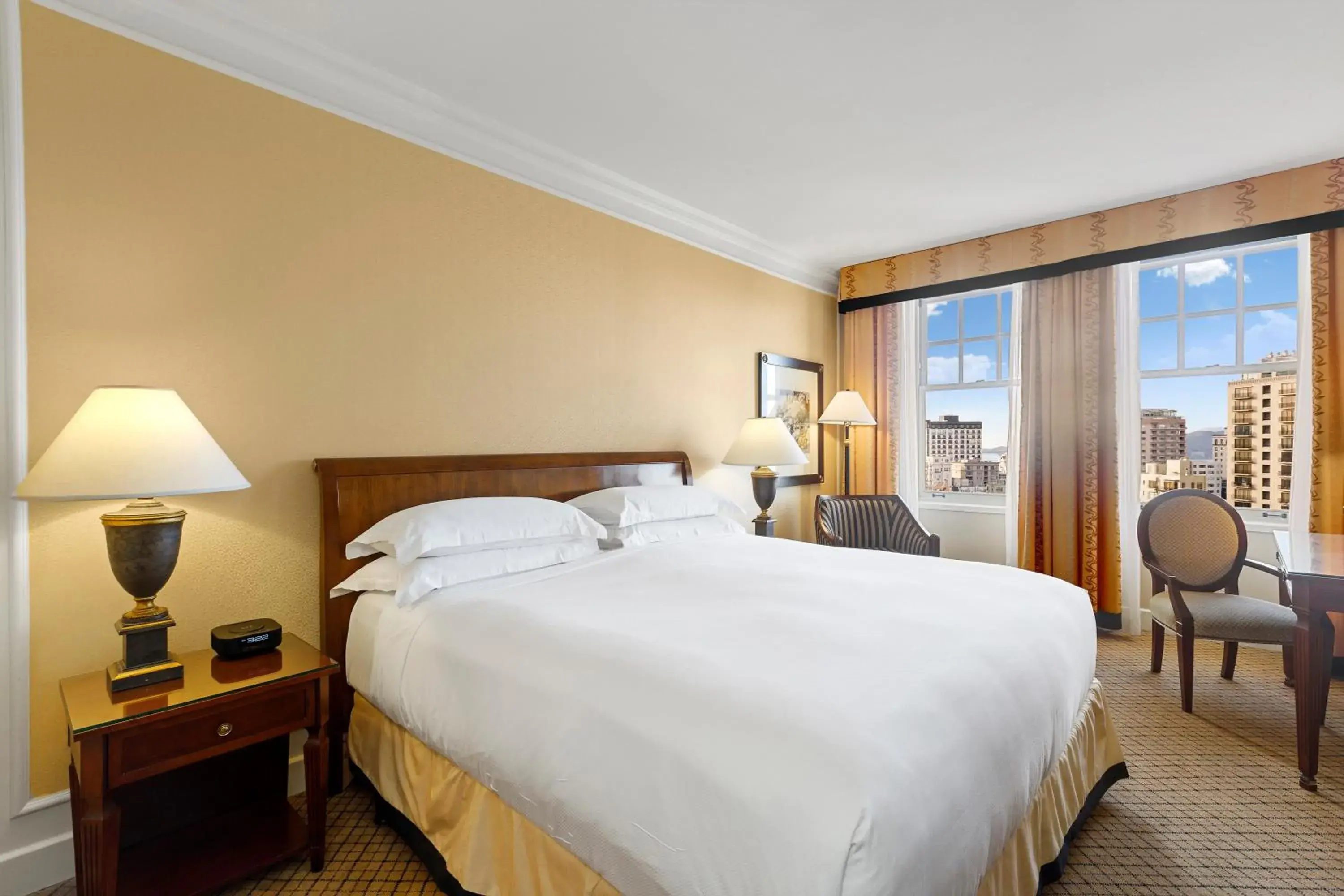 Bedroom, Bed in InterContinental Mark Hopkins San Francisco by IHG Bedroom, Bed in InterContinental Mark Hopkins San Francisco by IHG