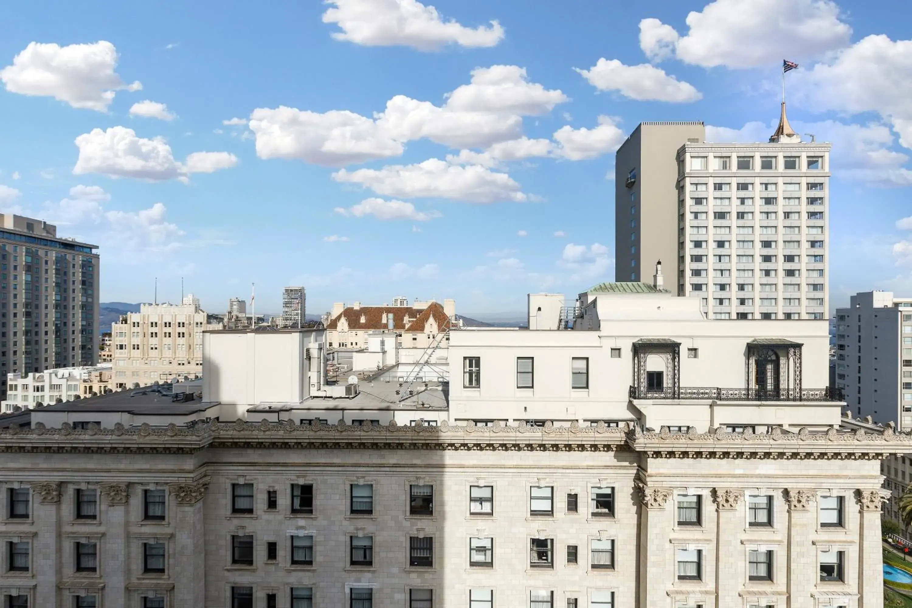 City view in InterContinental Mark Hopkins San Francisco by IHG City view in InterContinental Mark Hopkins San Francisco by IHG