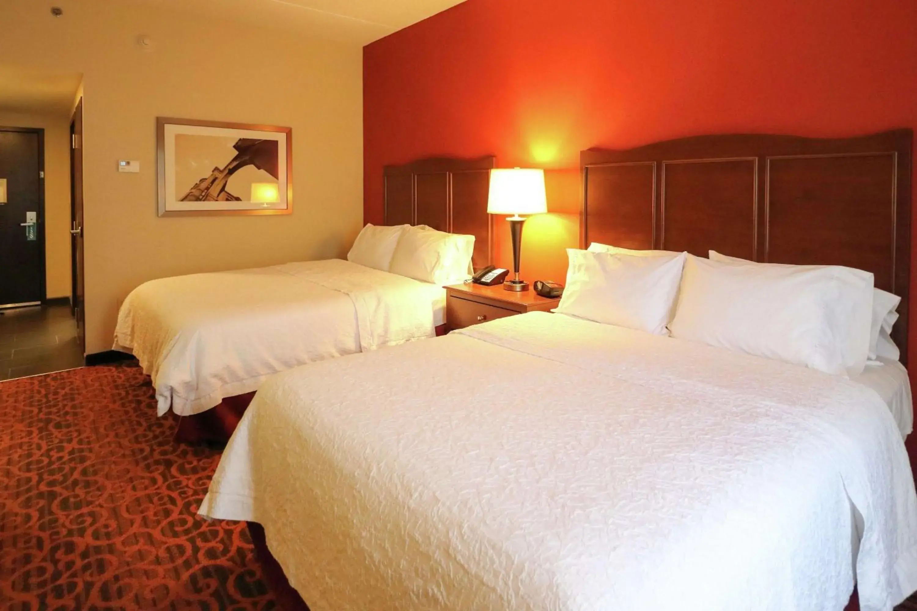 Bed in Hampton Inn Columbus-South Bed in Hampton Inn Columbus-South